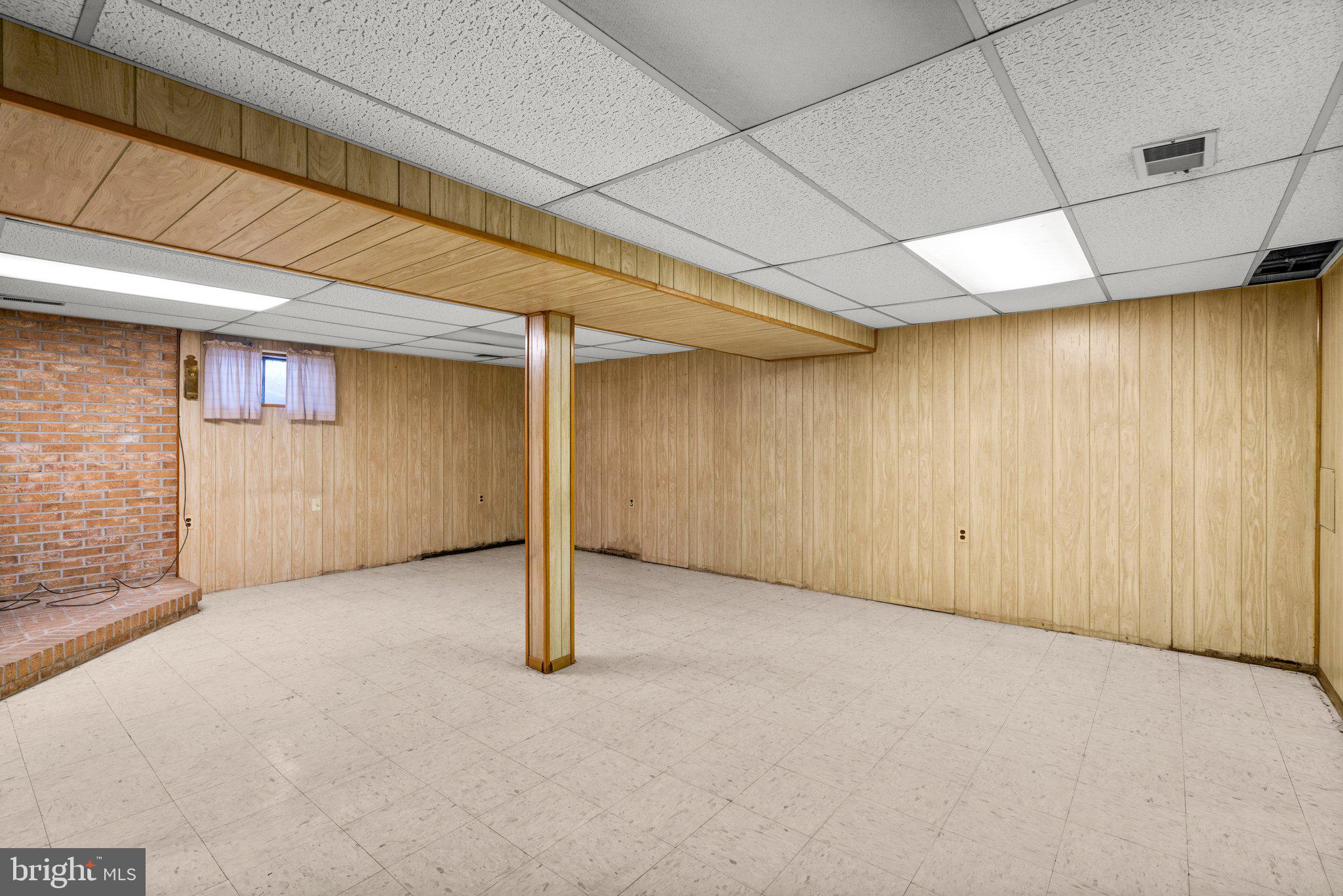 5716 PHILLIPS STREET