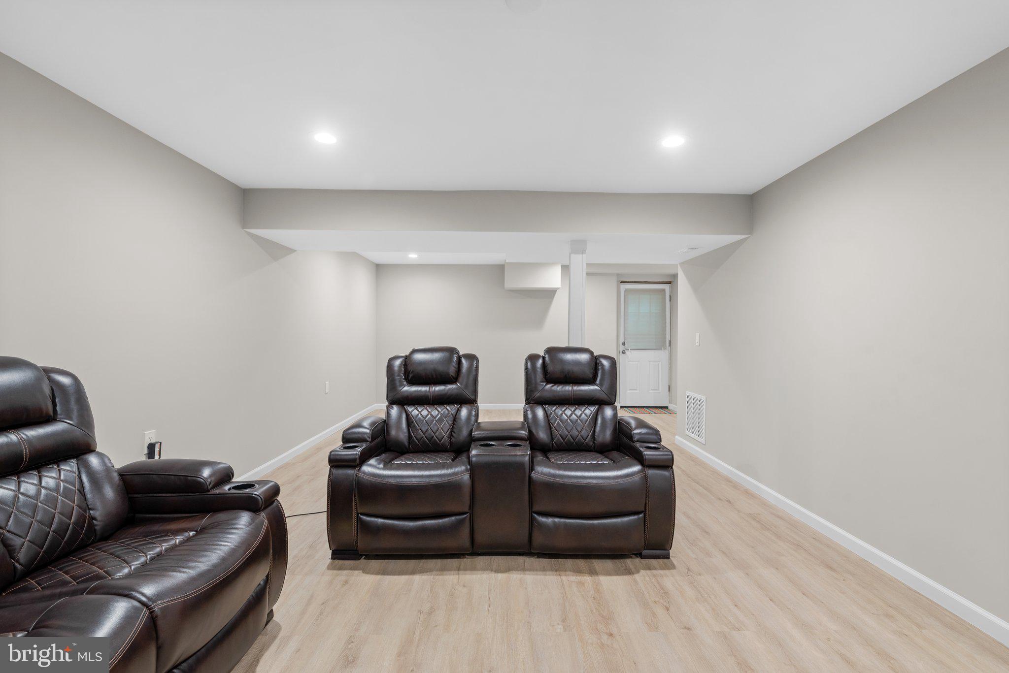 3431 BROOKHAVEN ROAD