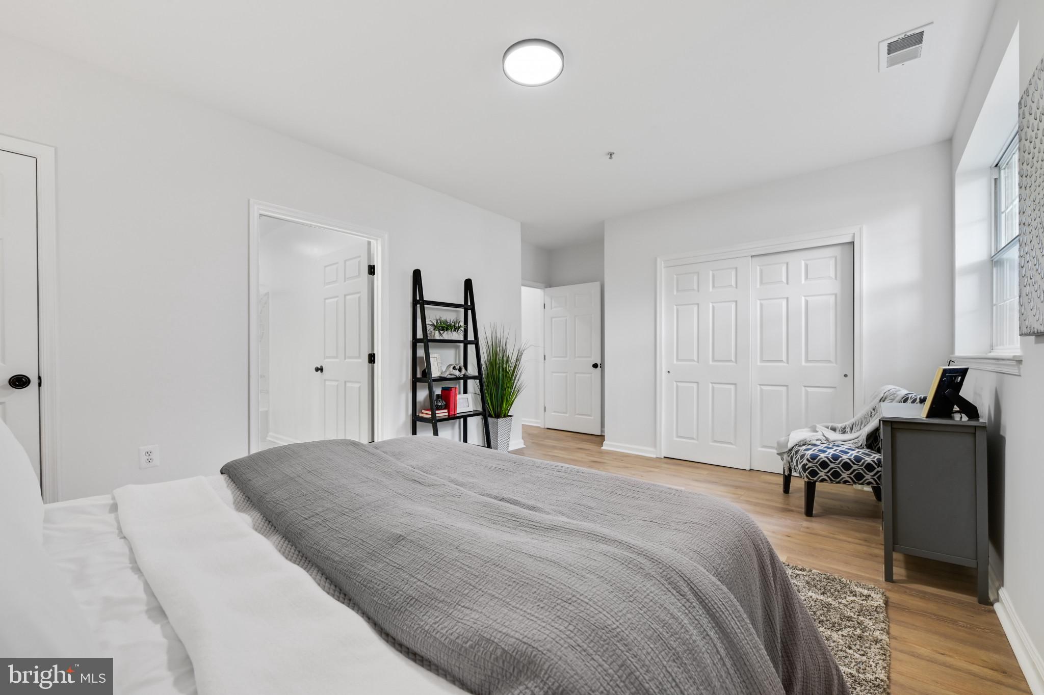 1137 Simsbury COURT NE Unit: 50C