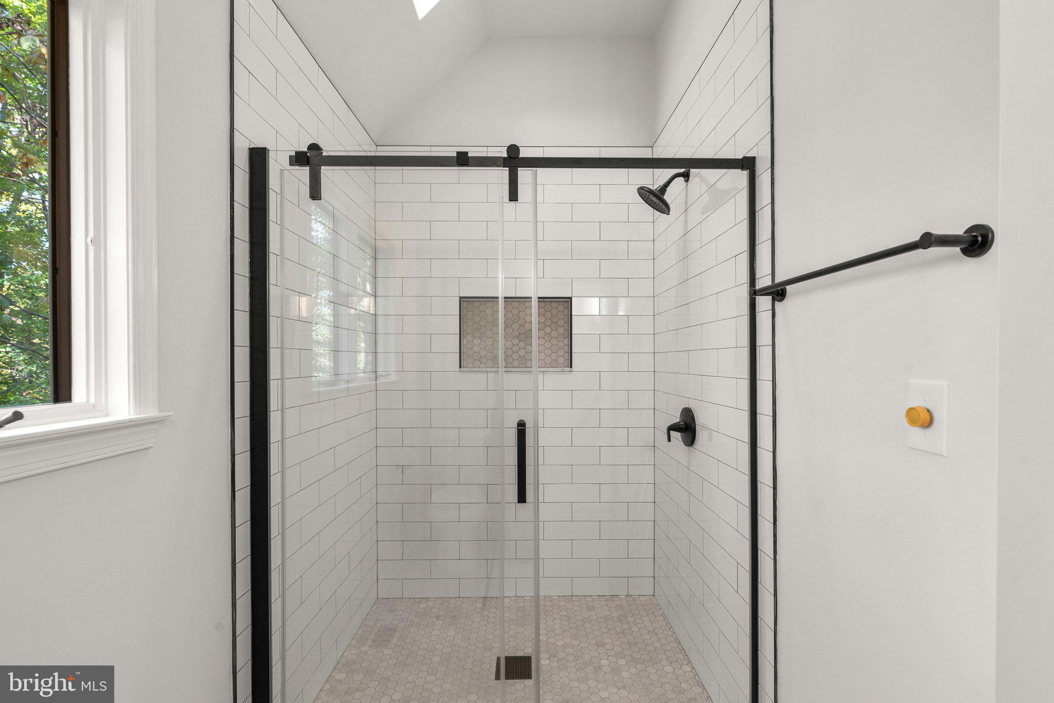 1177 W Mahogany LANE