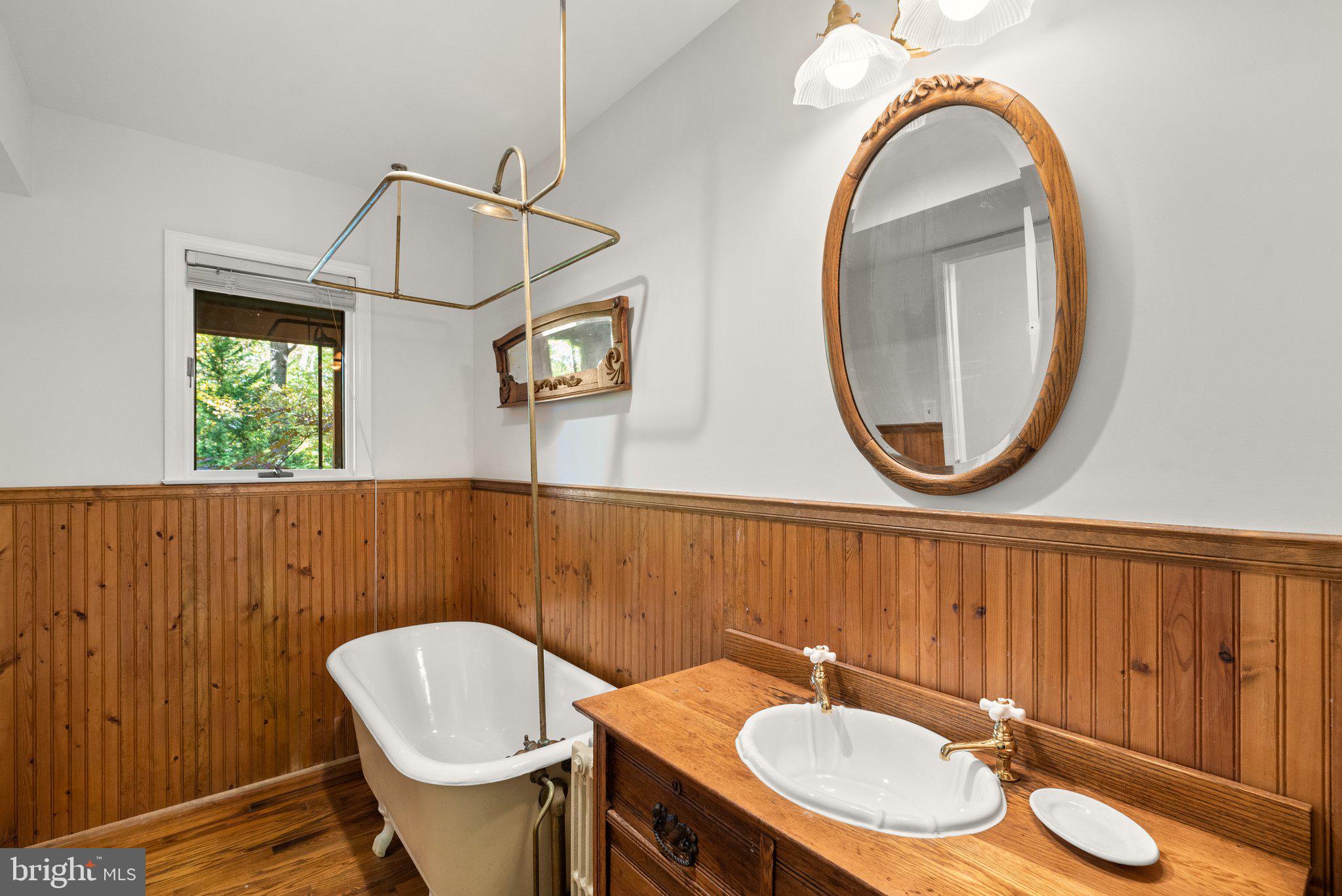 1177 W Mahogany LANE