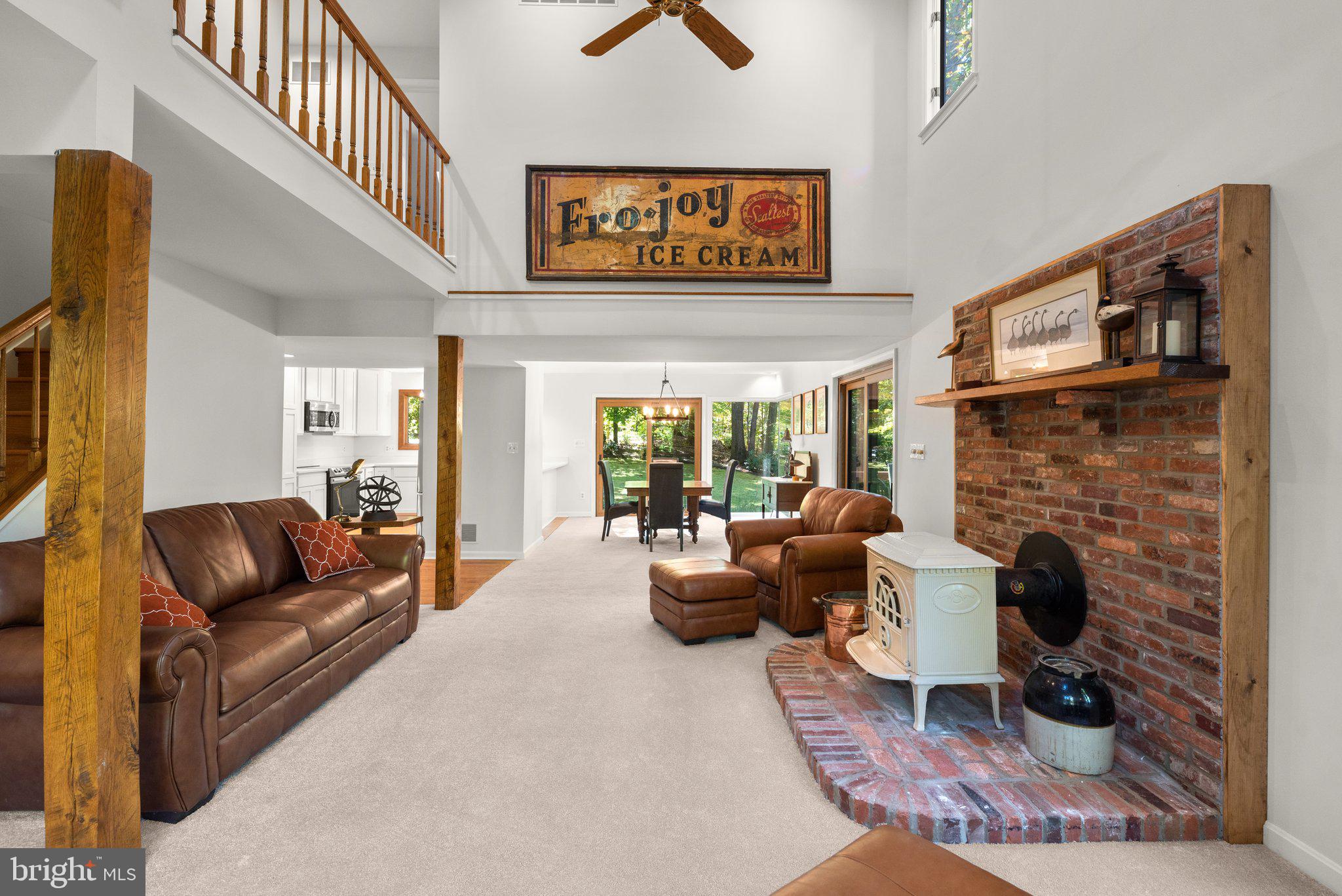 1177 W Mahogany LANE