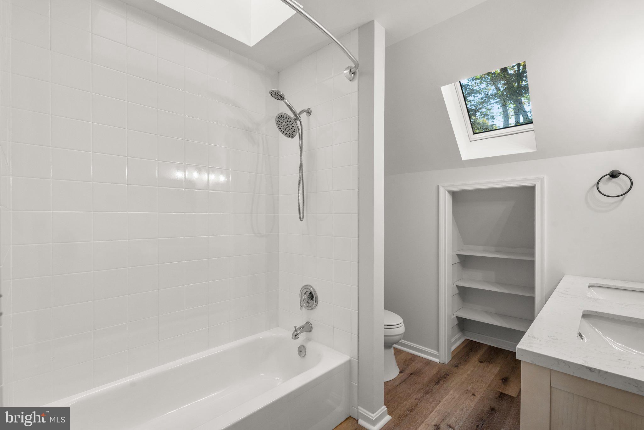 1177 W Mahogany LANE