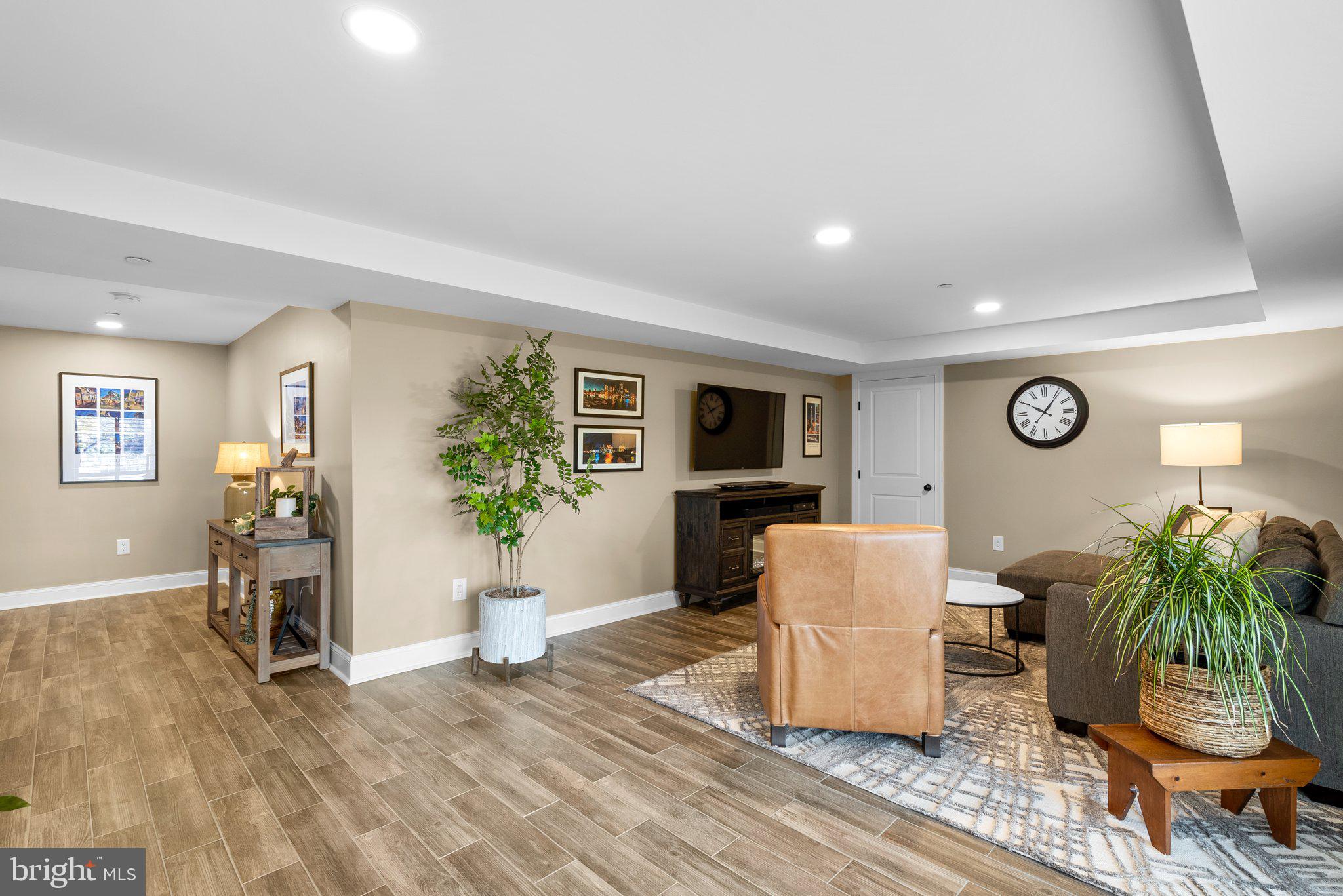 8372 Beachwood Park ROAD