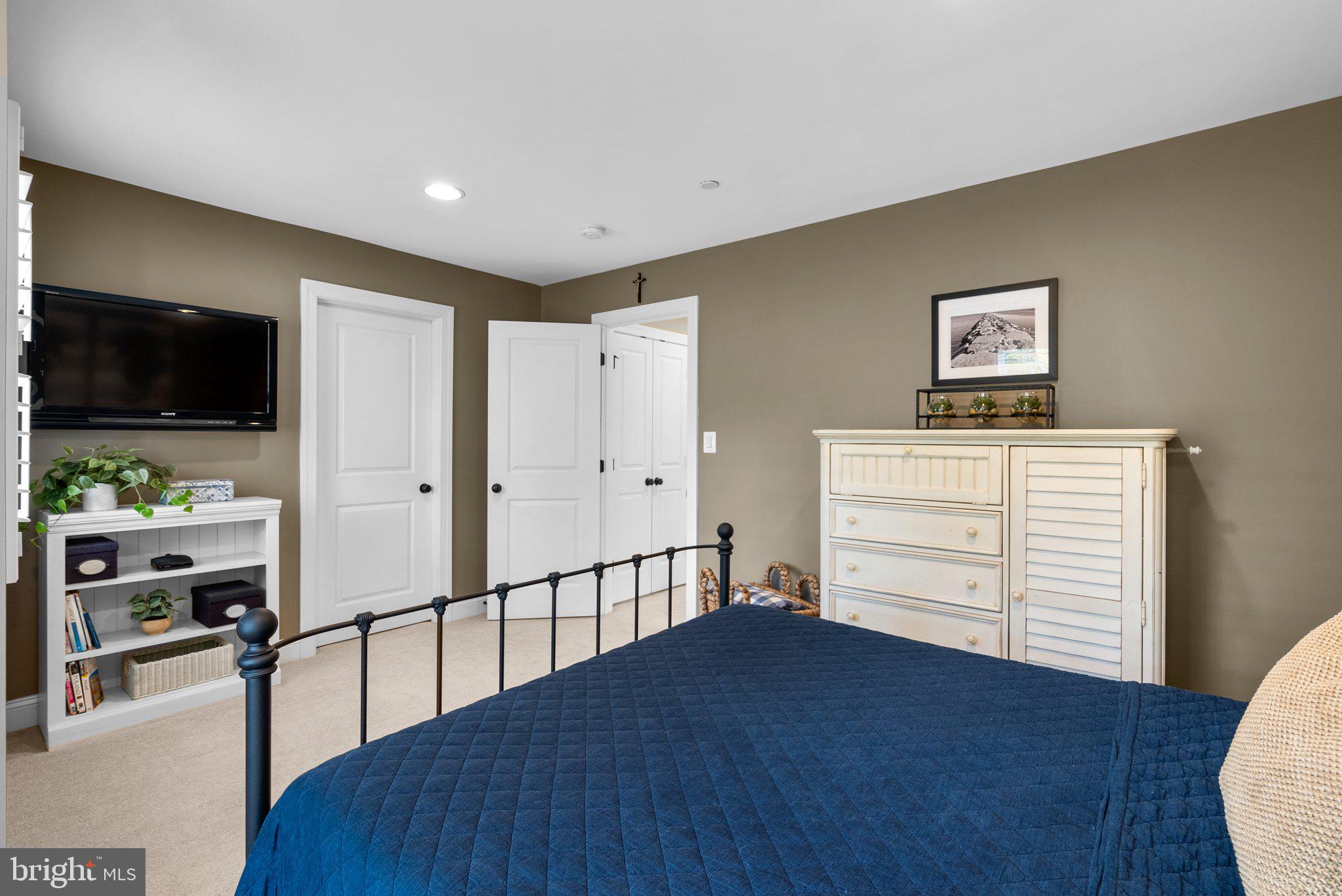 8372 Beachwood Park ROAD