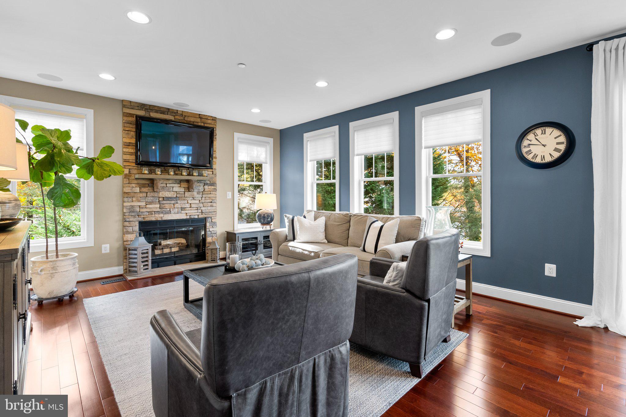 8372 Beachwood Park ROAD