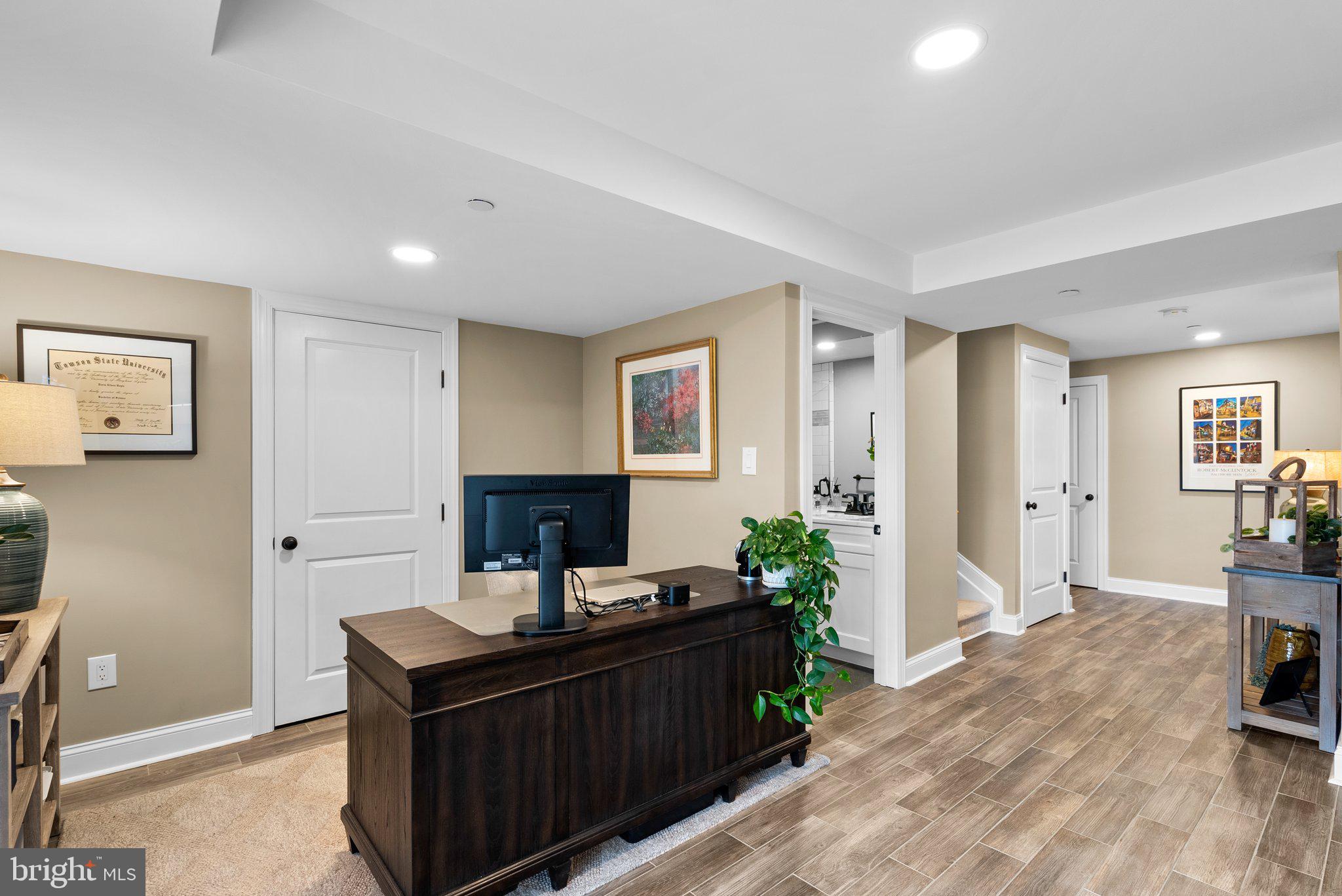 8372 Beachwood Park ROAD