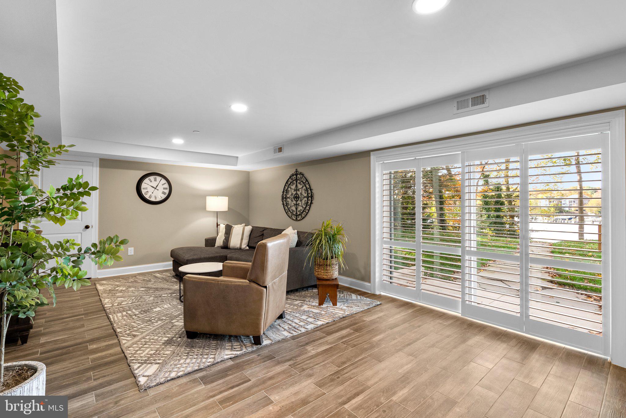 8372 Beachwood Park ROAD