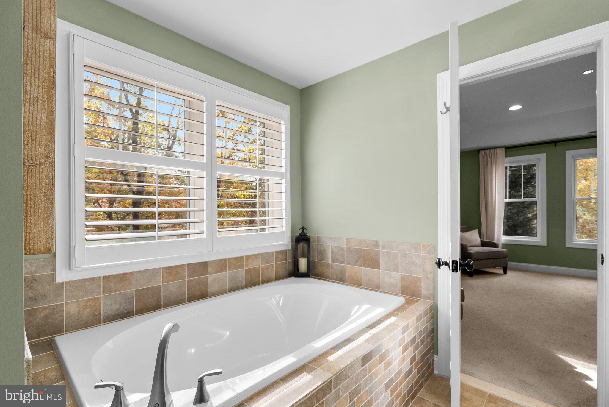 8372 Beachwood Park ROAD