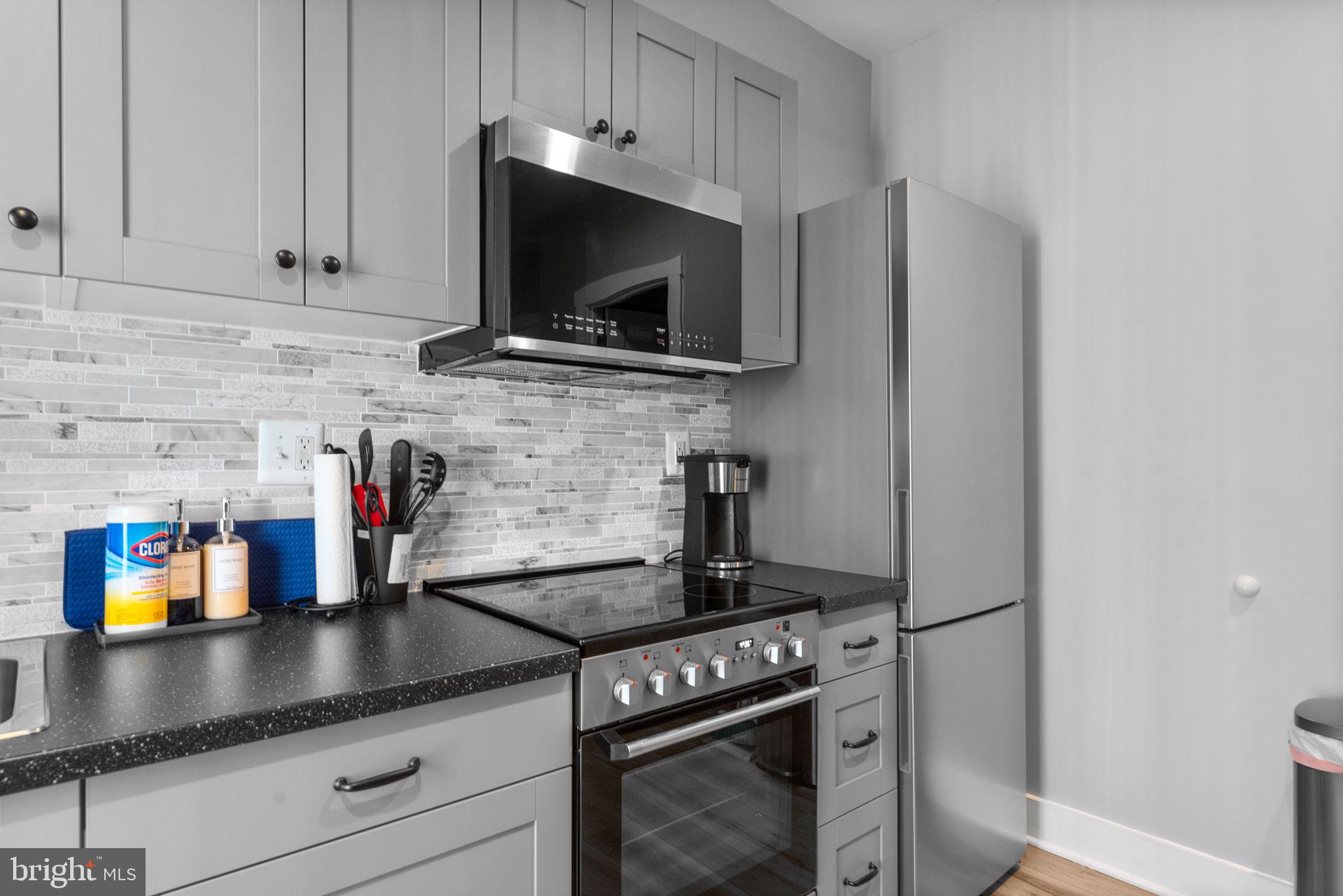 404 Kathe COURT Unit: B