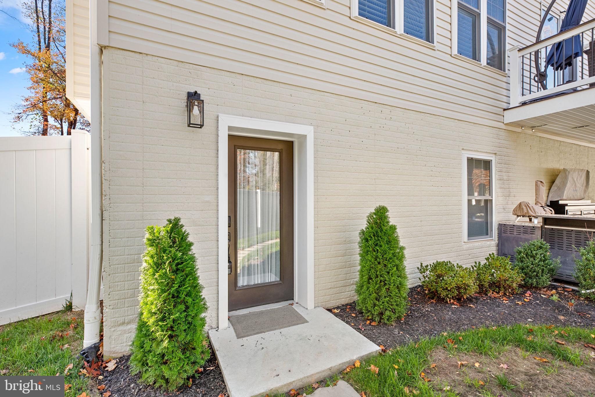 404 Kathe COURT Unit: B