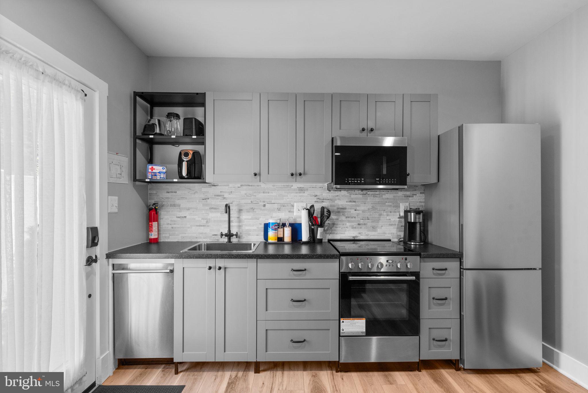 404 Kathe COURT Unit: B