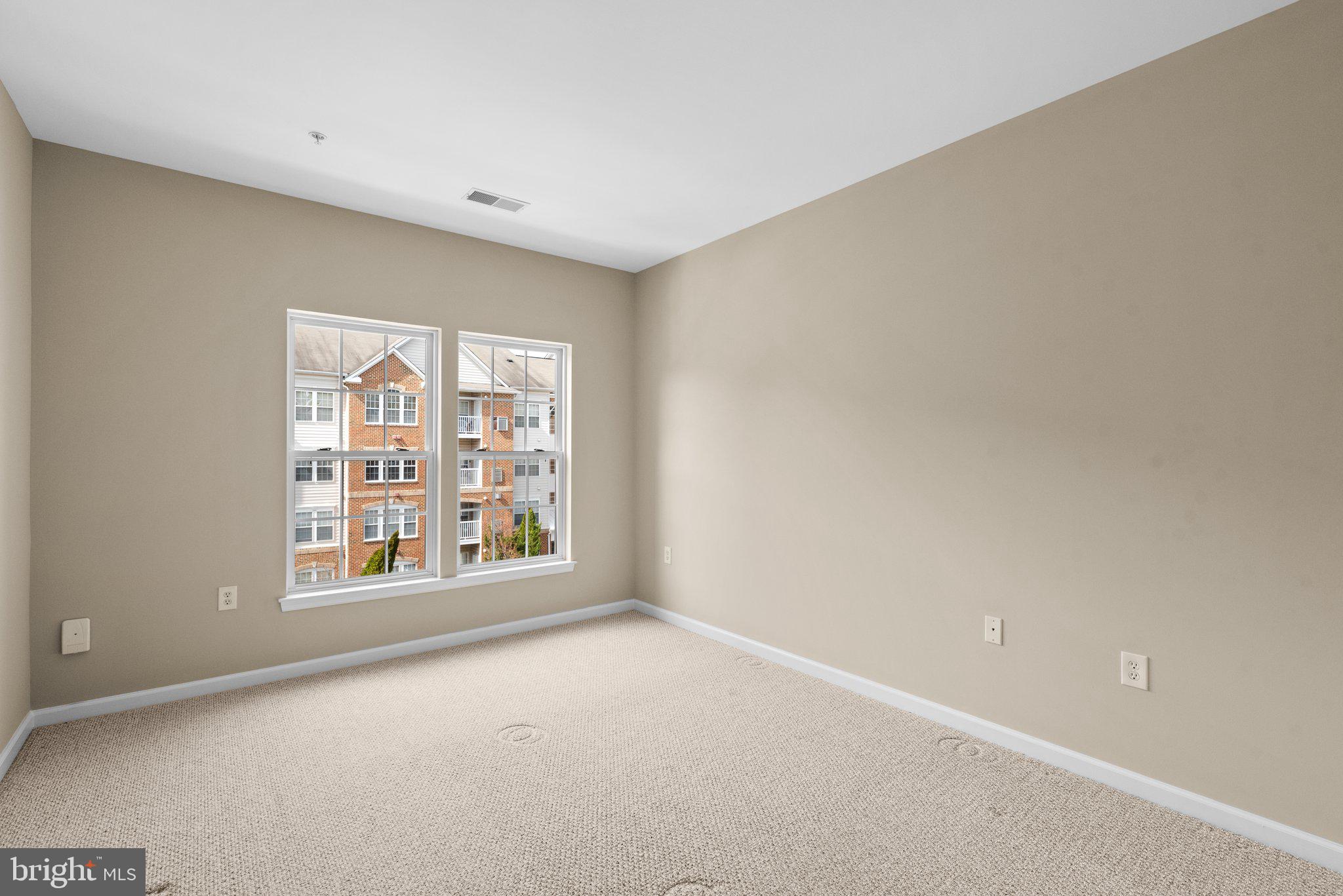 2604 Clarion Ct #302