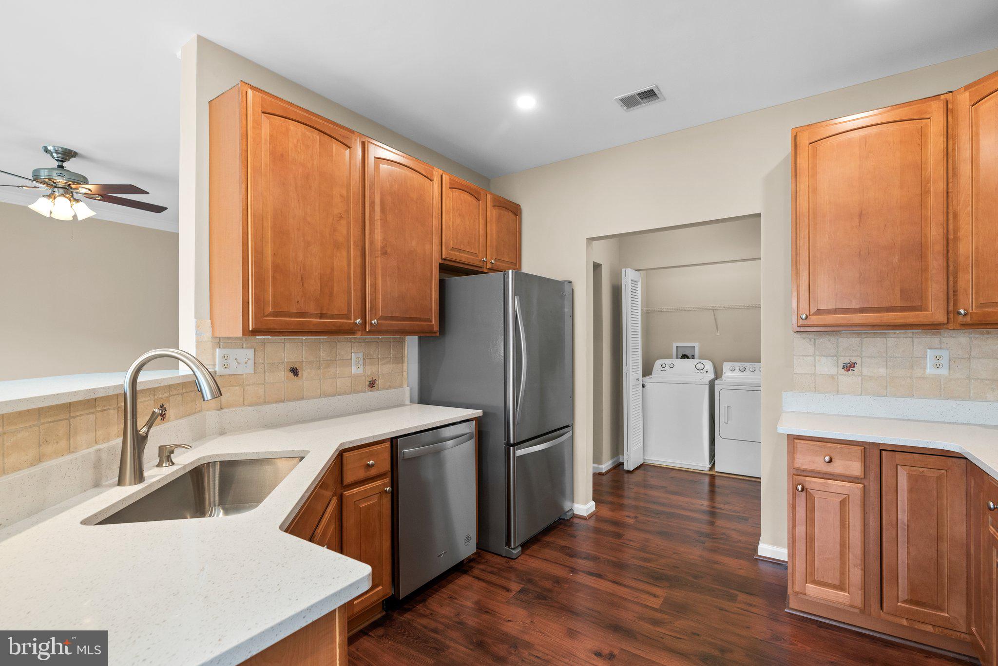 2604 Clarion Ct #302