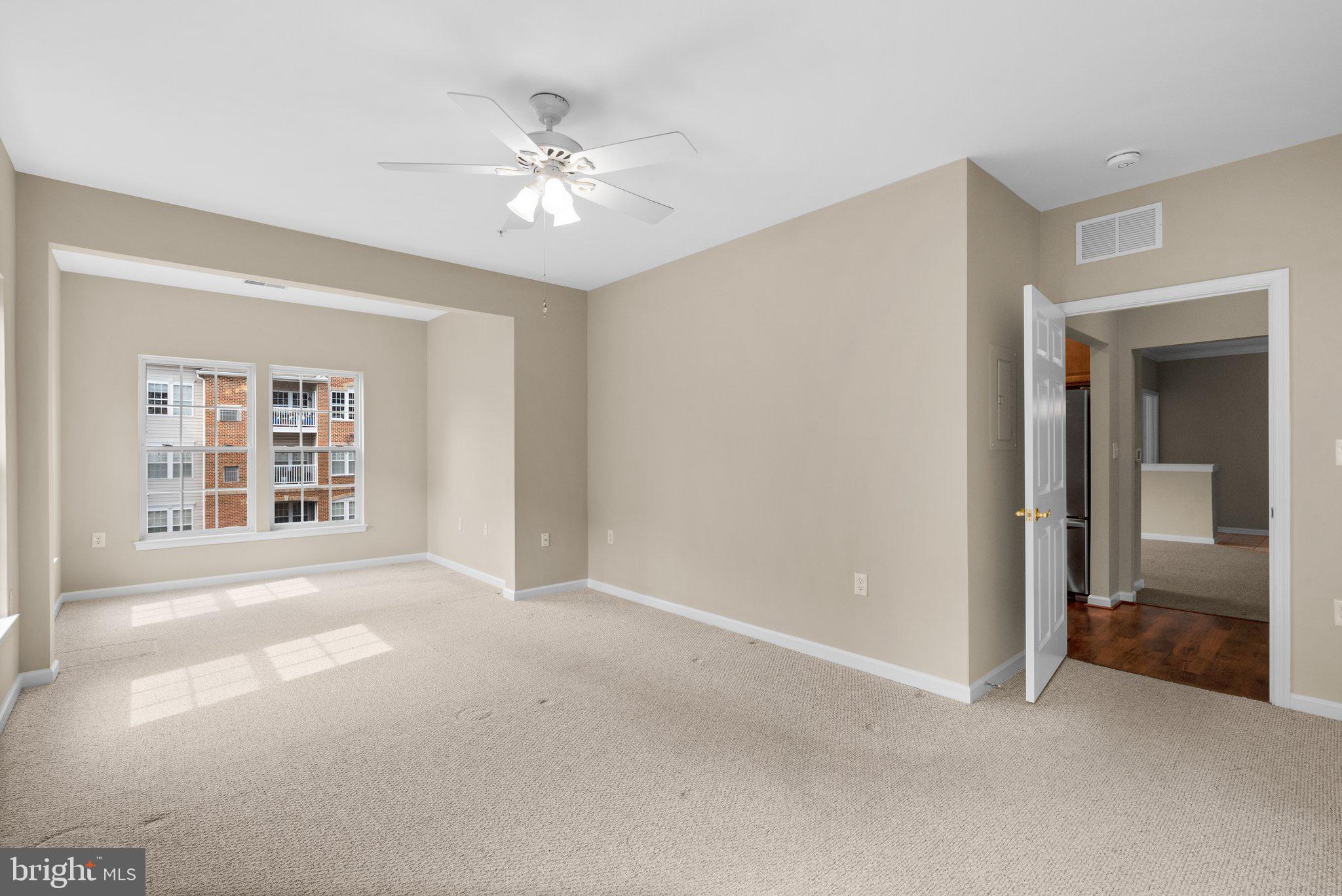 2604 Clarion Ct #302