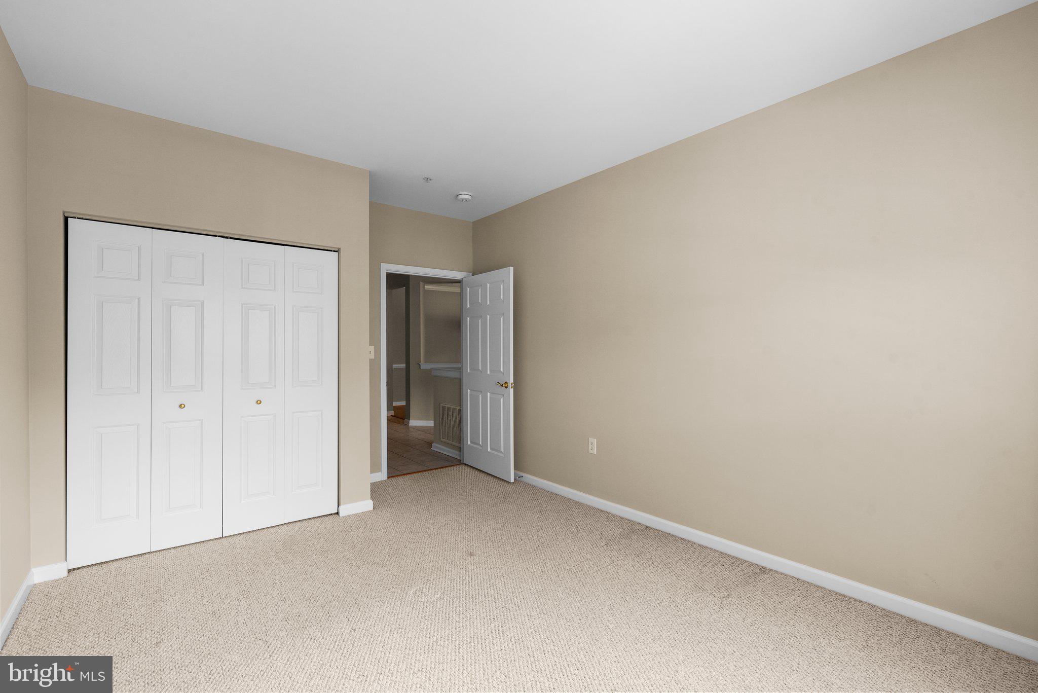 2604 Clarion Ct #302