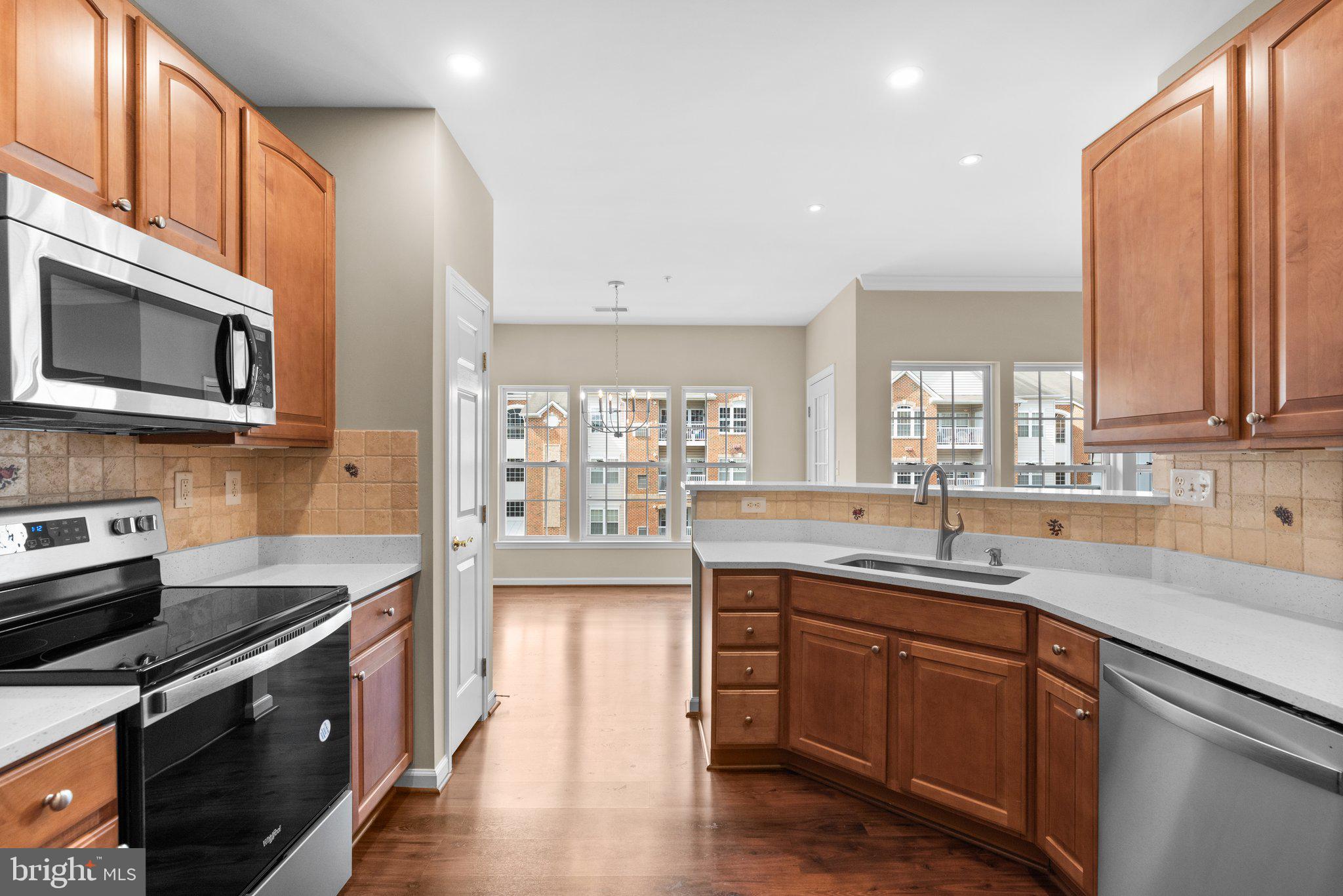 2604 Clarion Ct #302