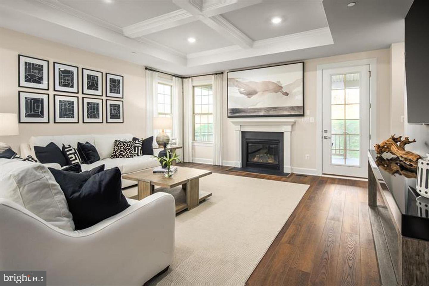 1238 Oleander Way