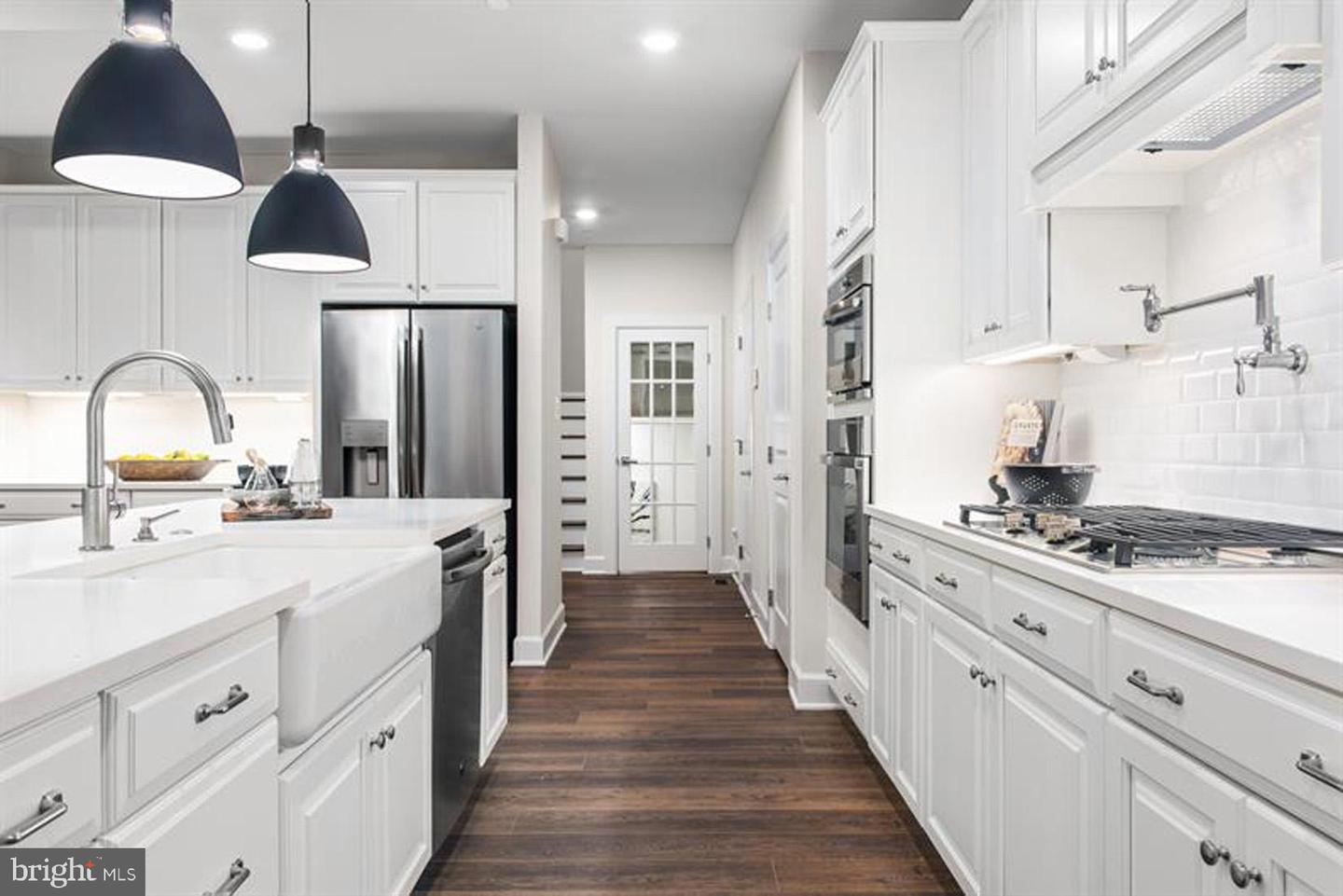 1238 Oleander Way