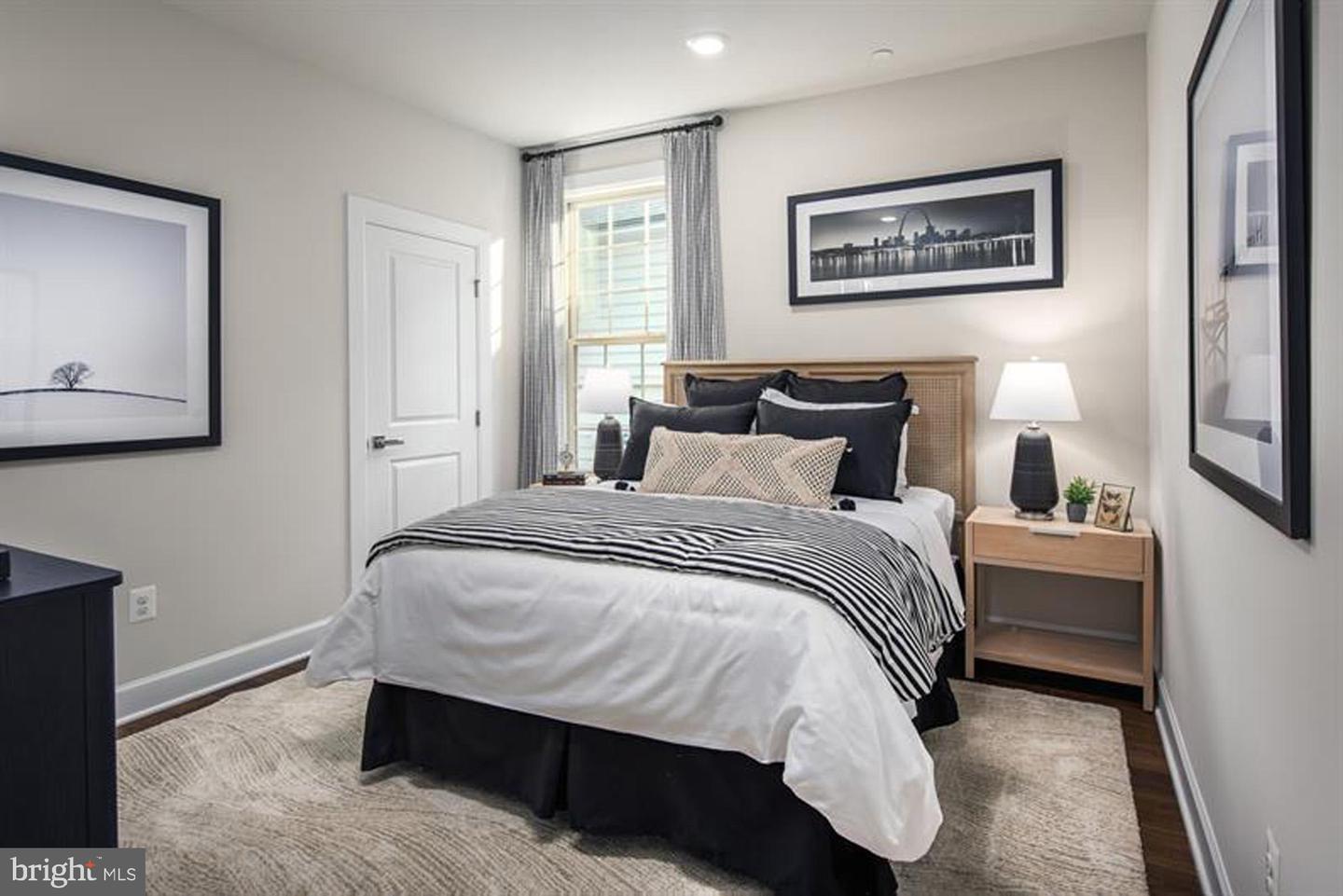 1238 Oleander Way