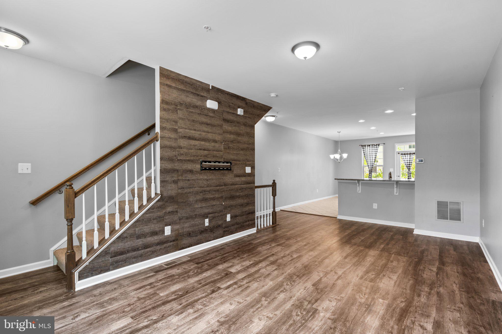 7204 Winding Hills Dr