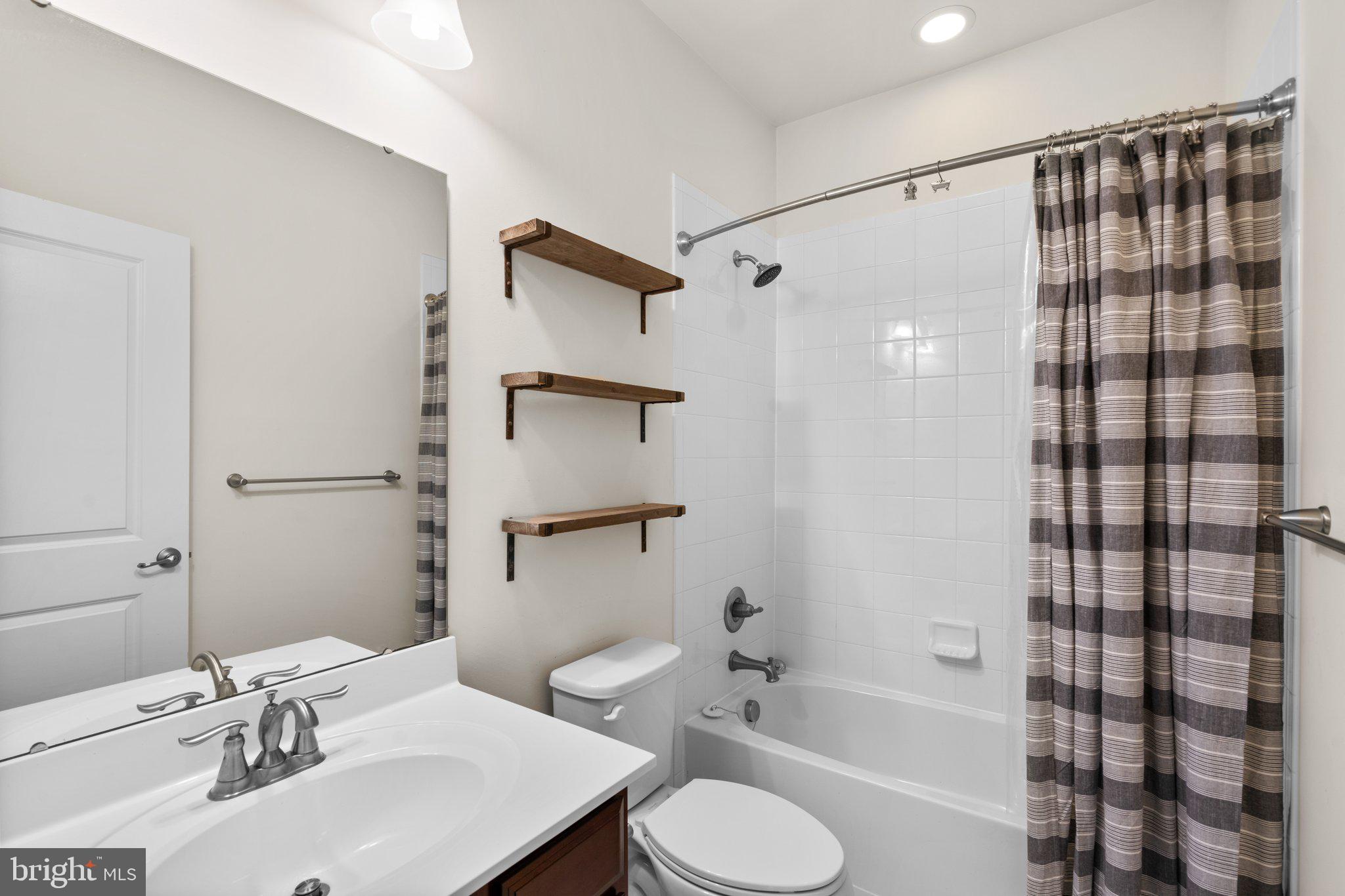 7204 Winding Hills Dr