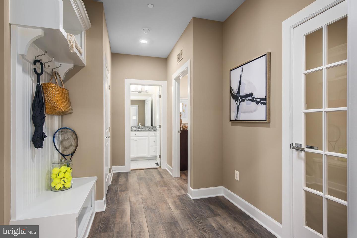 1231 Oleander Way