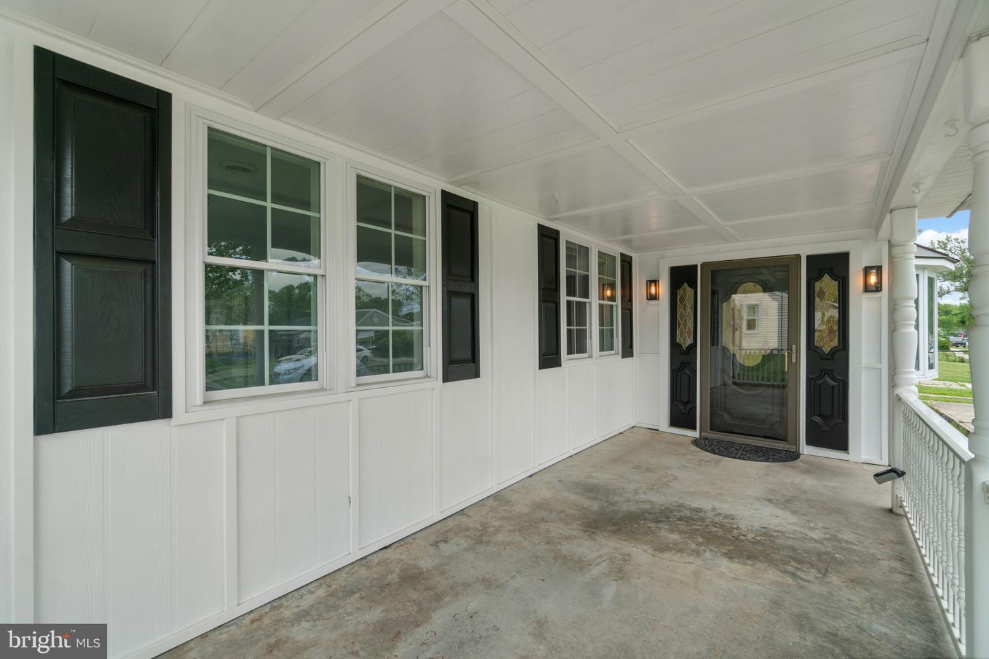 1802 Lansing Rd