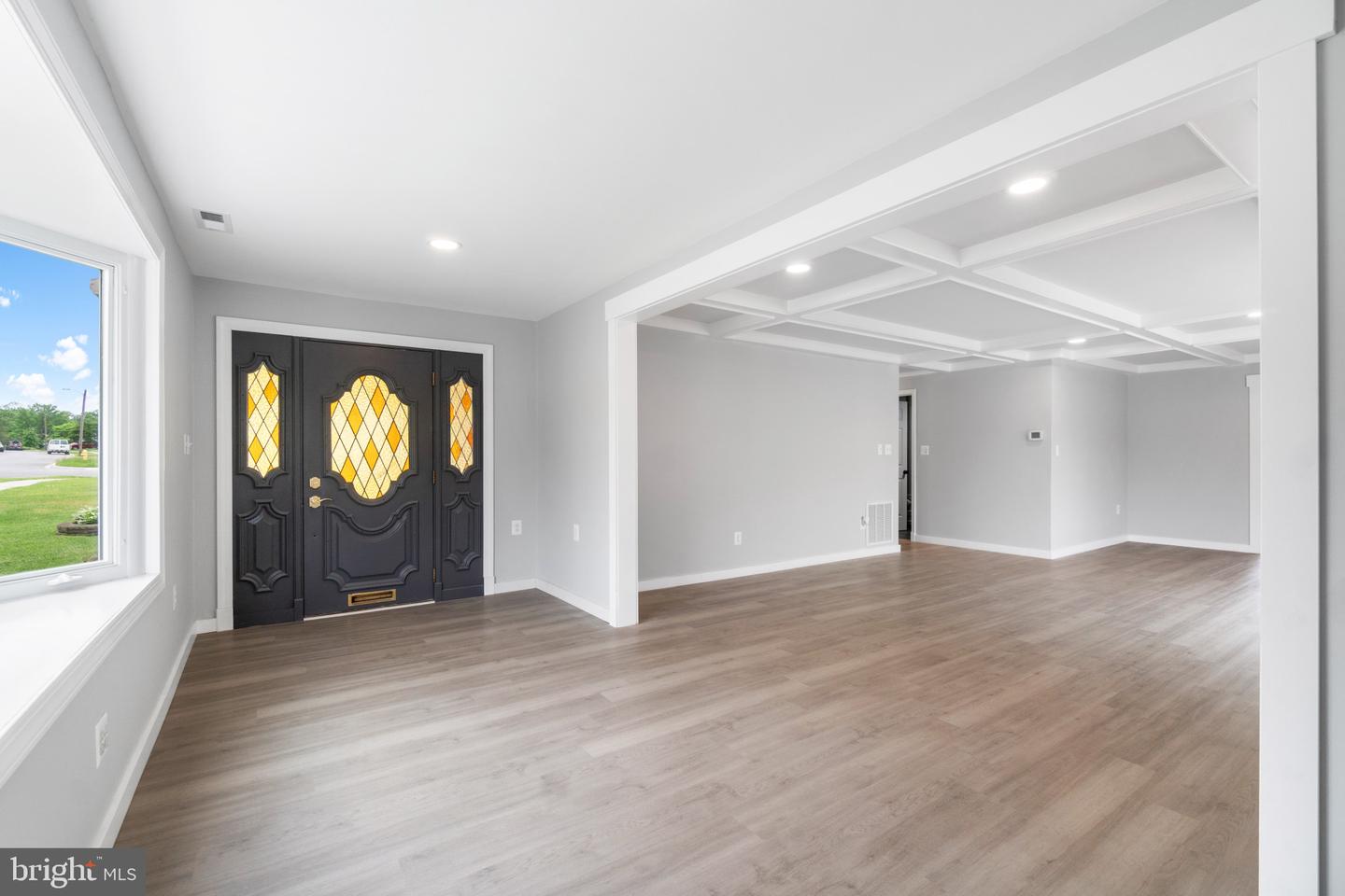 1802 Lansing Rd