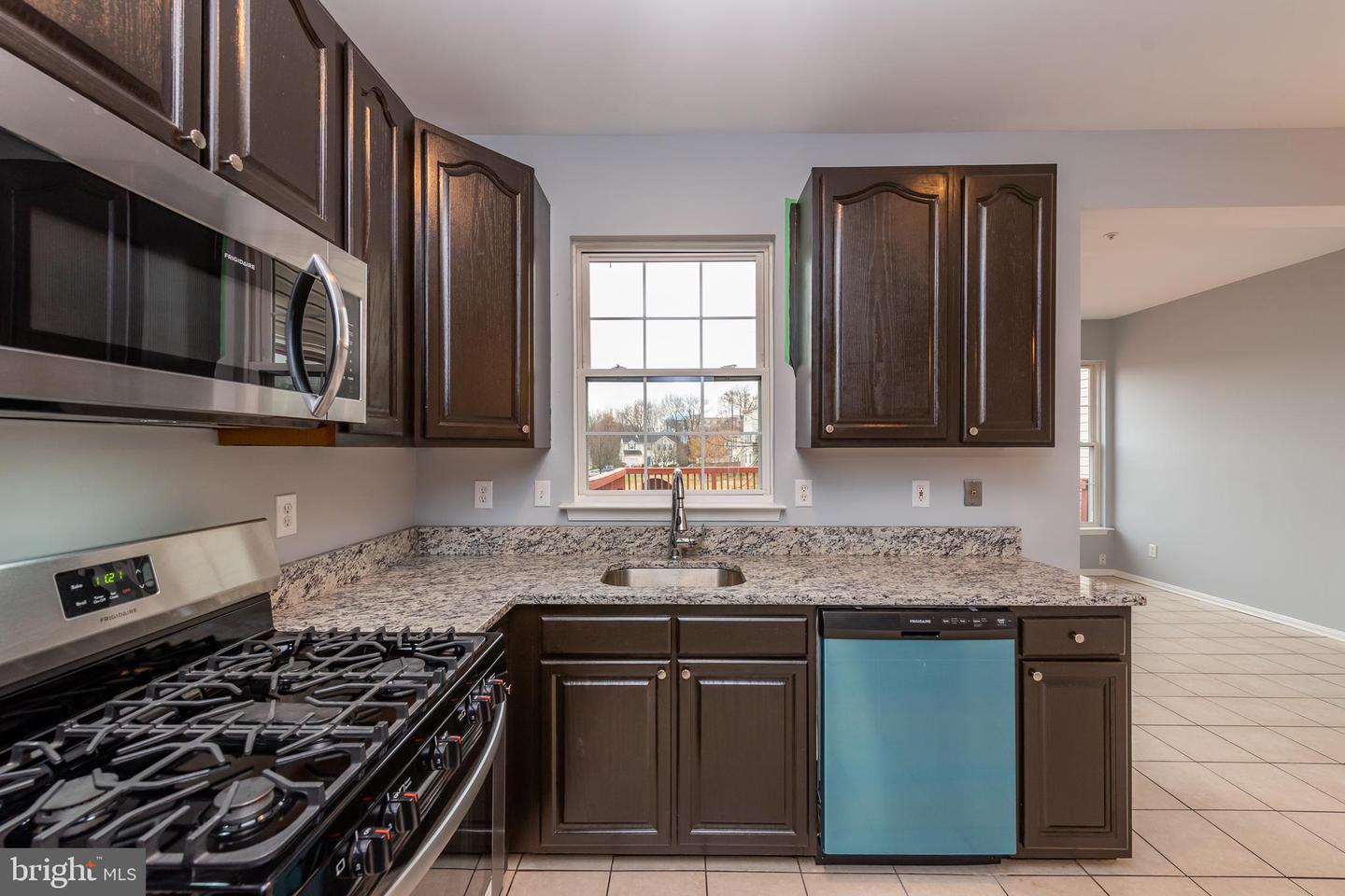 1339 HILL BORN DR