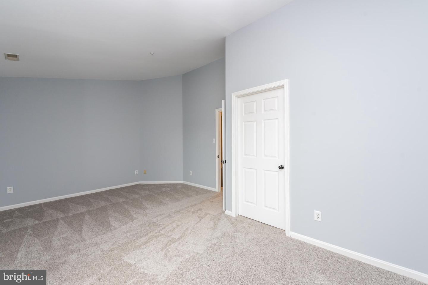 1339 HILL BORN DR