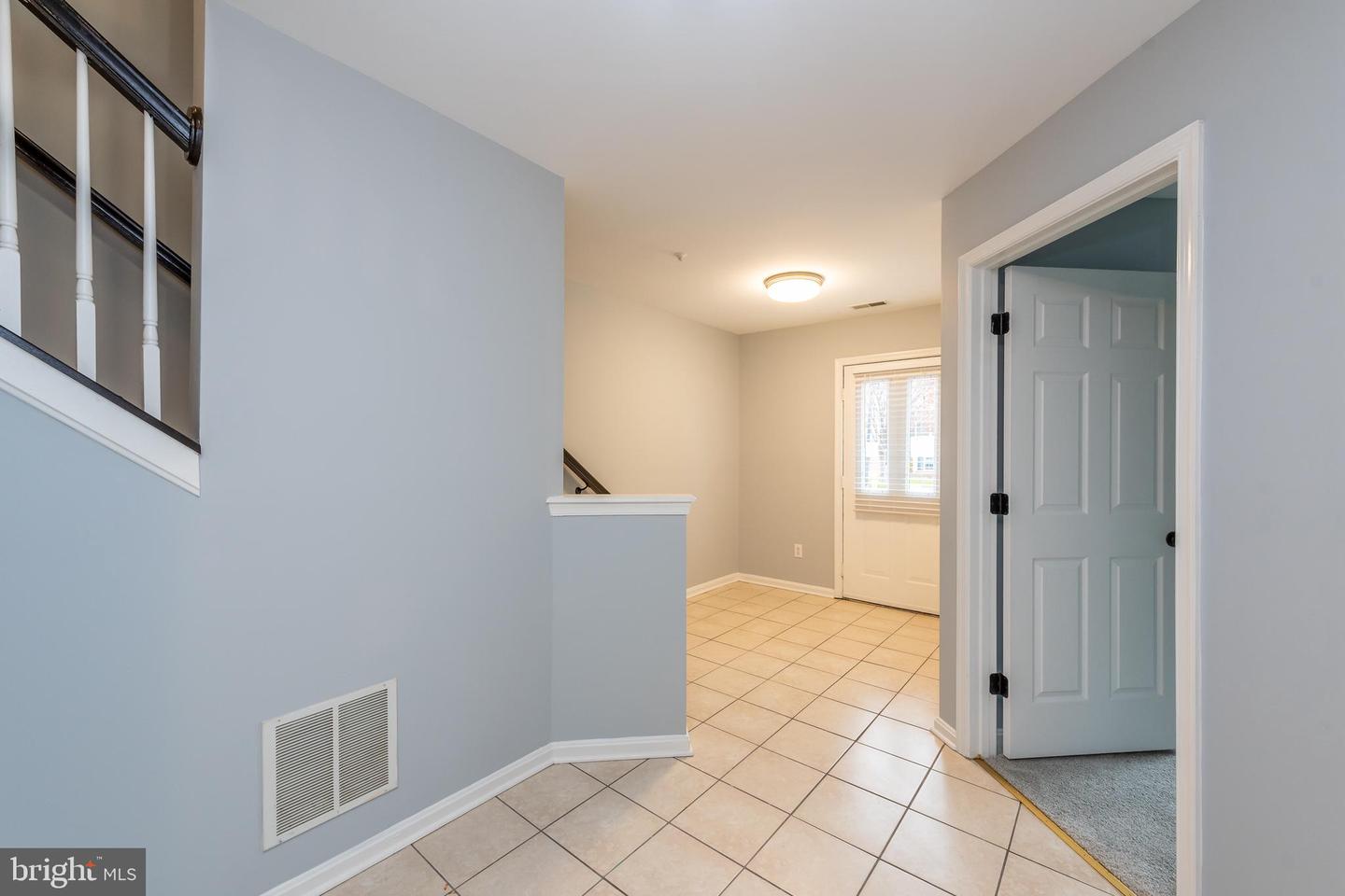 1339 HILL BORN DR
