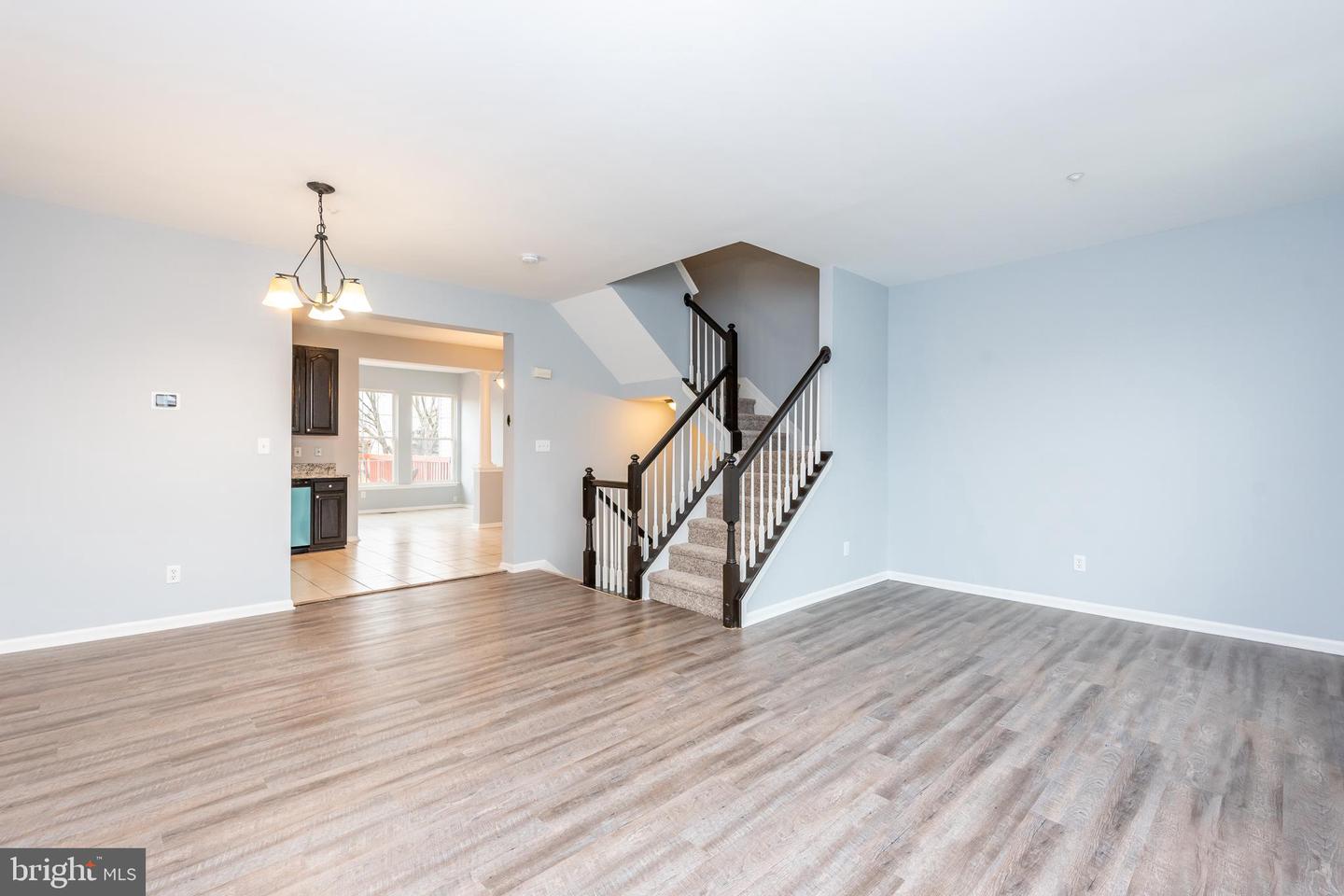 1339 HILL BORN DR