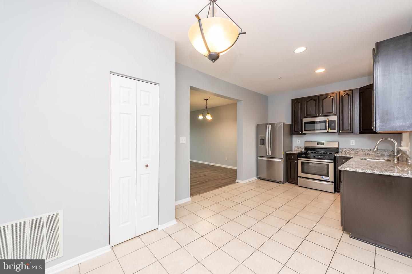 1339 HILL BORN DR