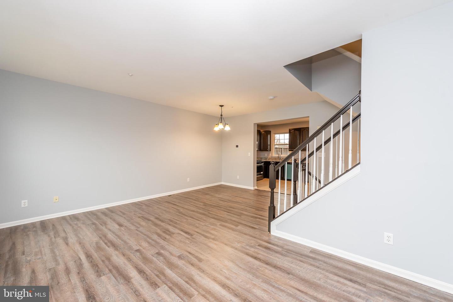 1339 HILL BORN DR