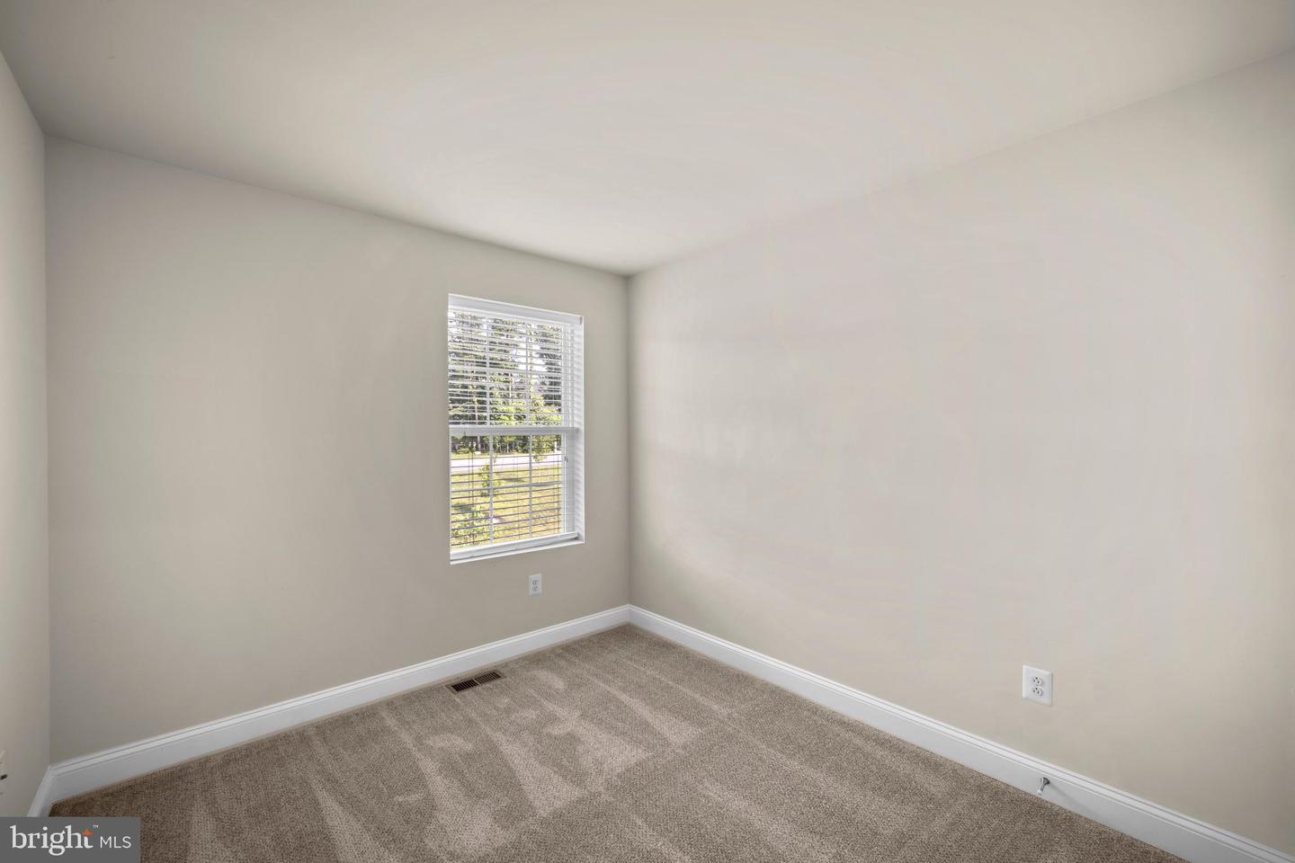 8437 KENDALL CT