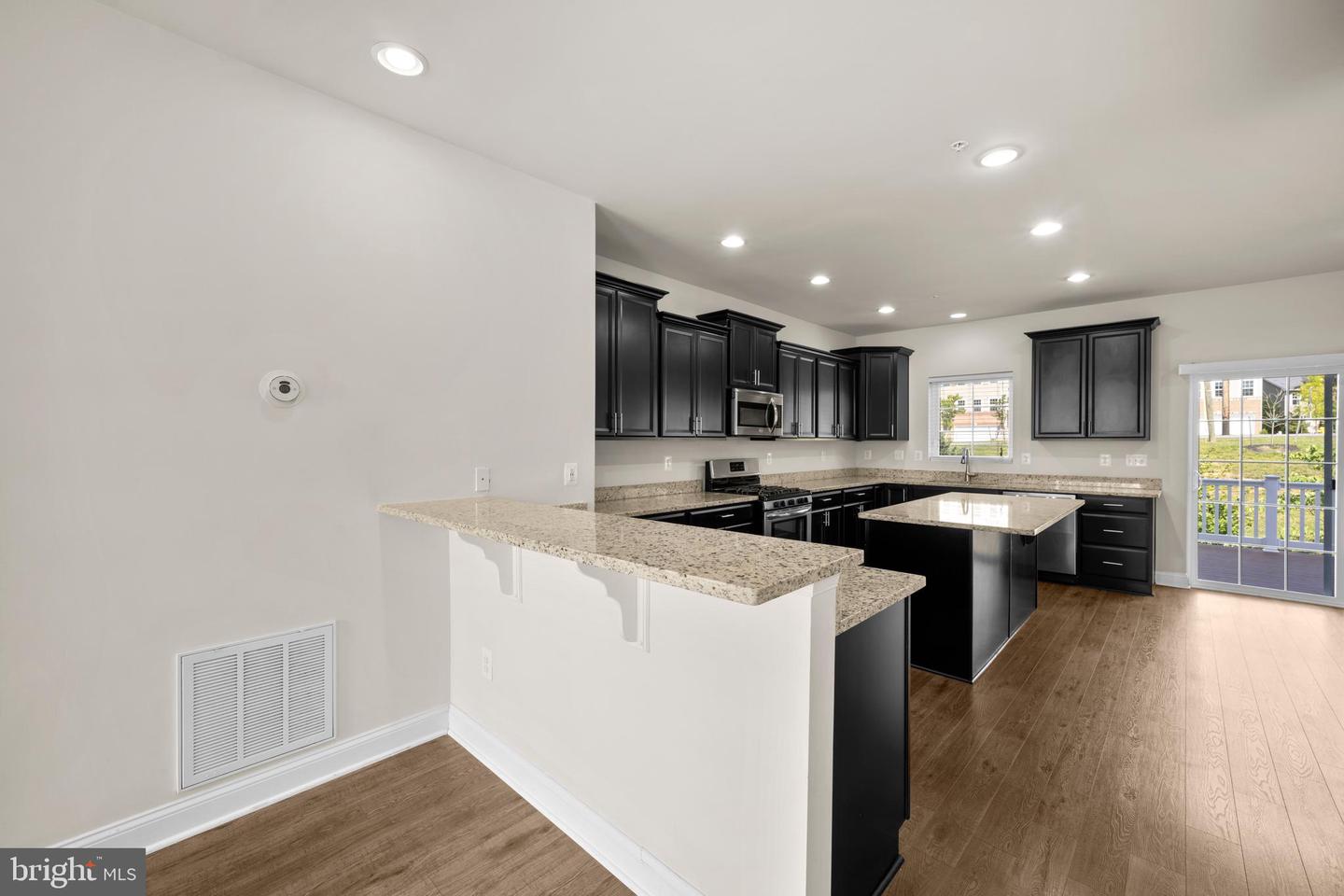 8437 KENDALL CT