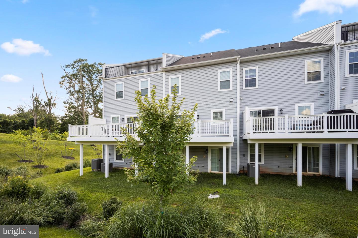 8437 KENDALL CT