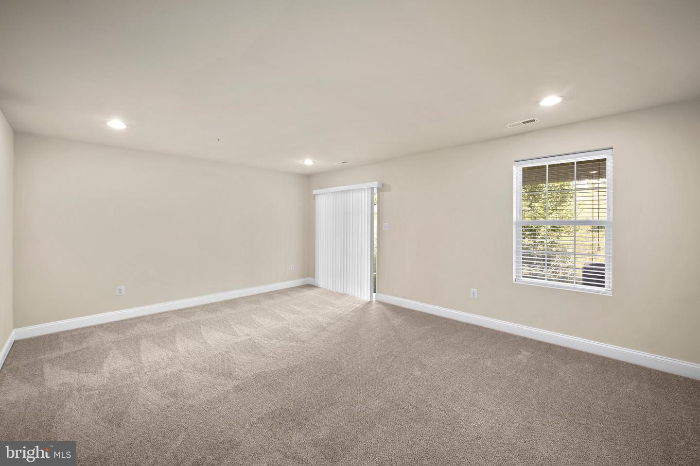 8437 KENDALL CT