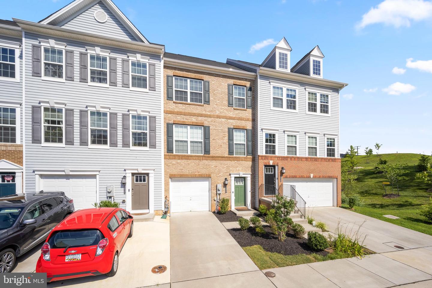 8437 KENDALL CT