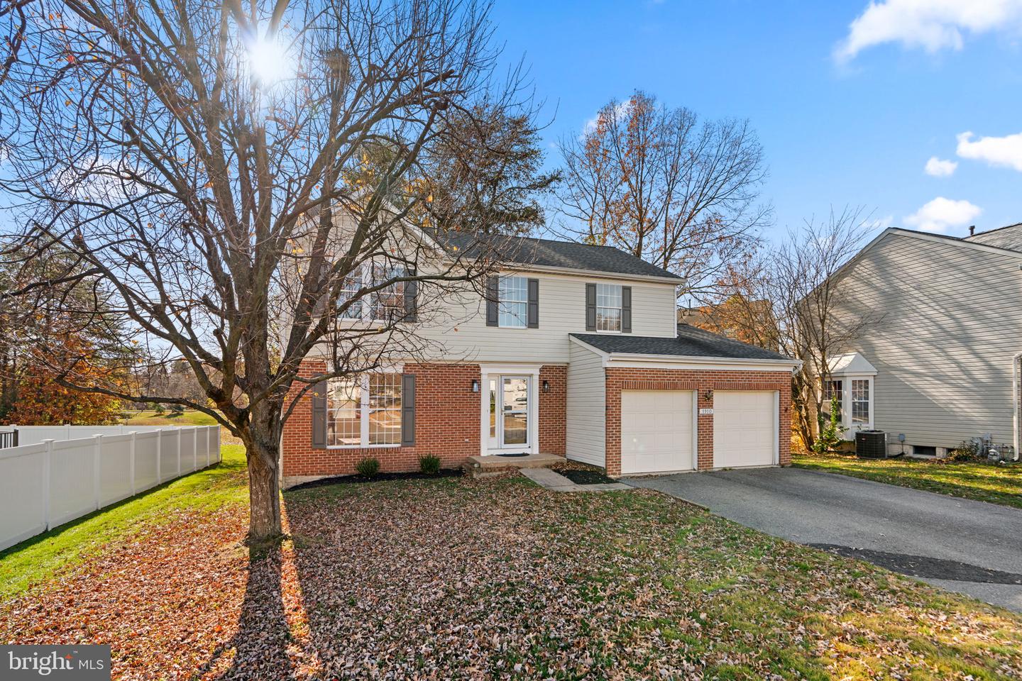 1910 Artillery Ln