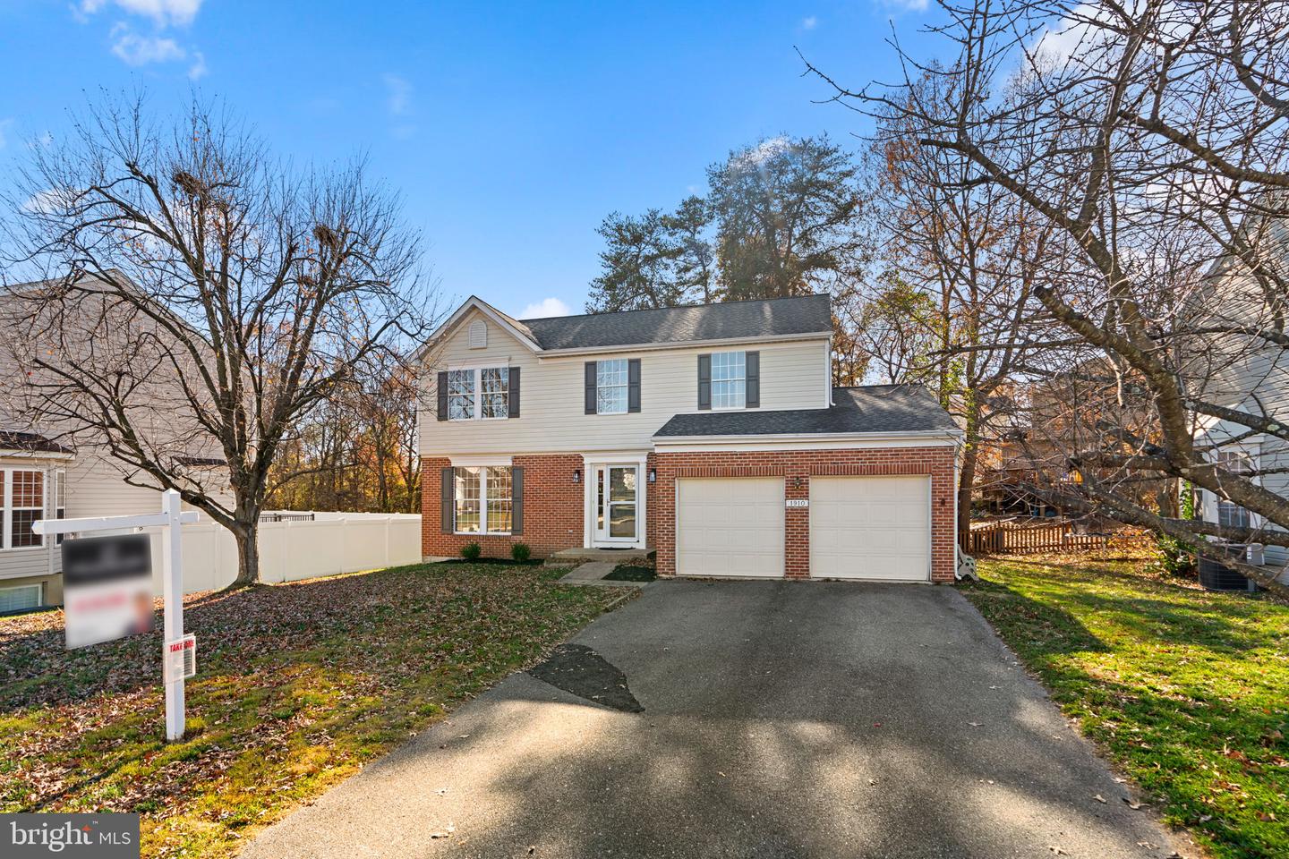 1910 Artillery Ln