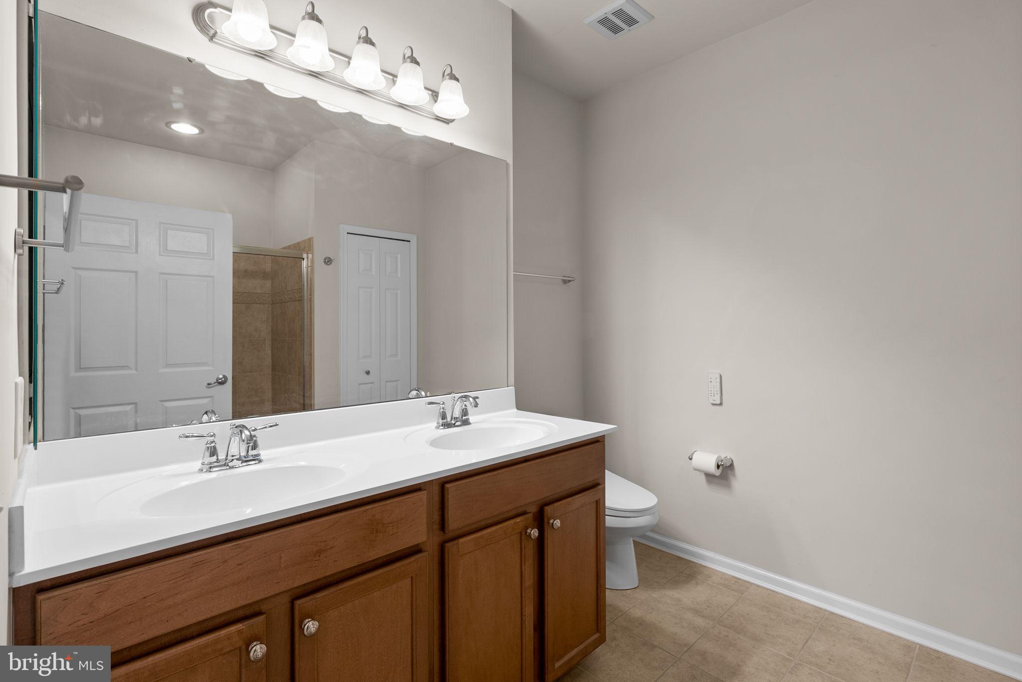 1622 Hardwick Ct #402