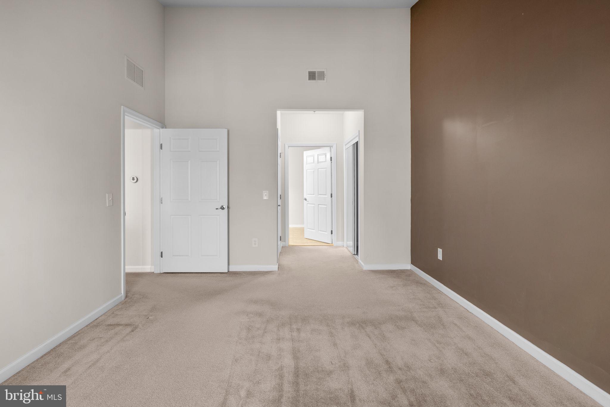 1622 Hardwick Ct #402