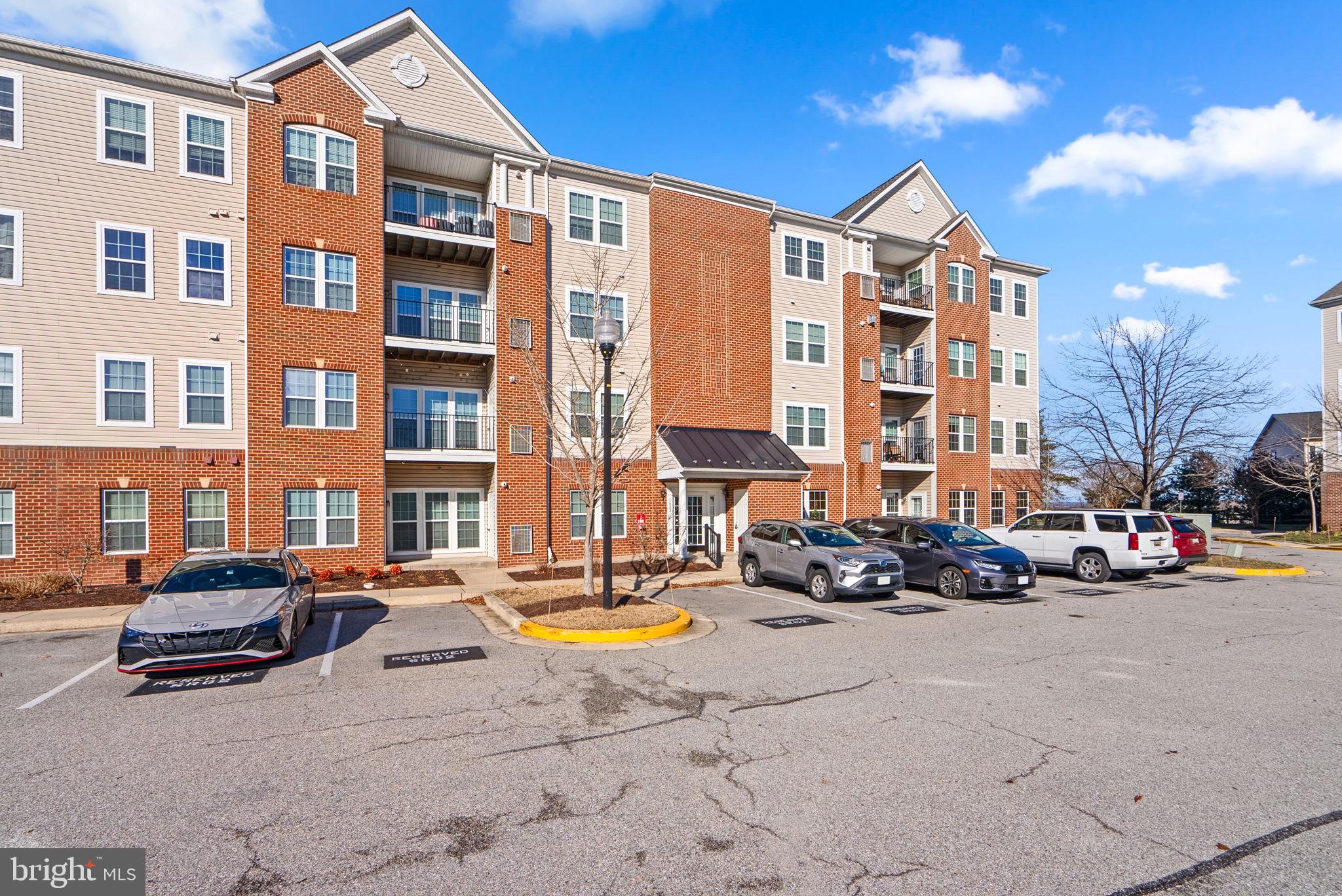 1622 Hardwick Ct #402