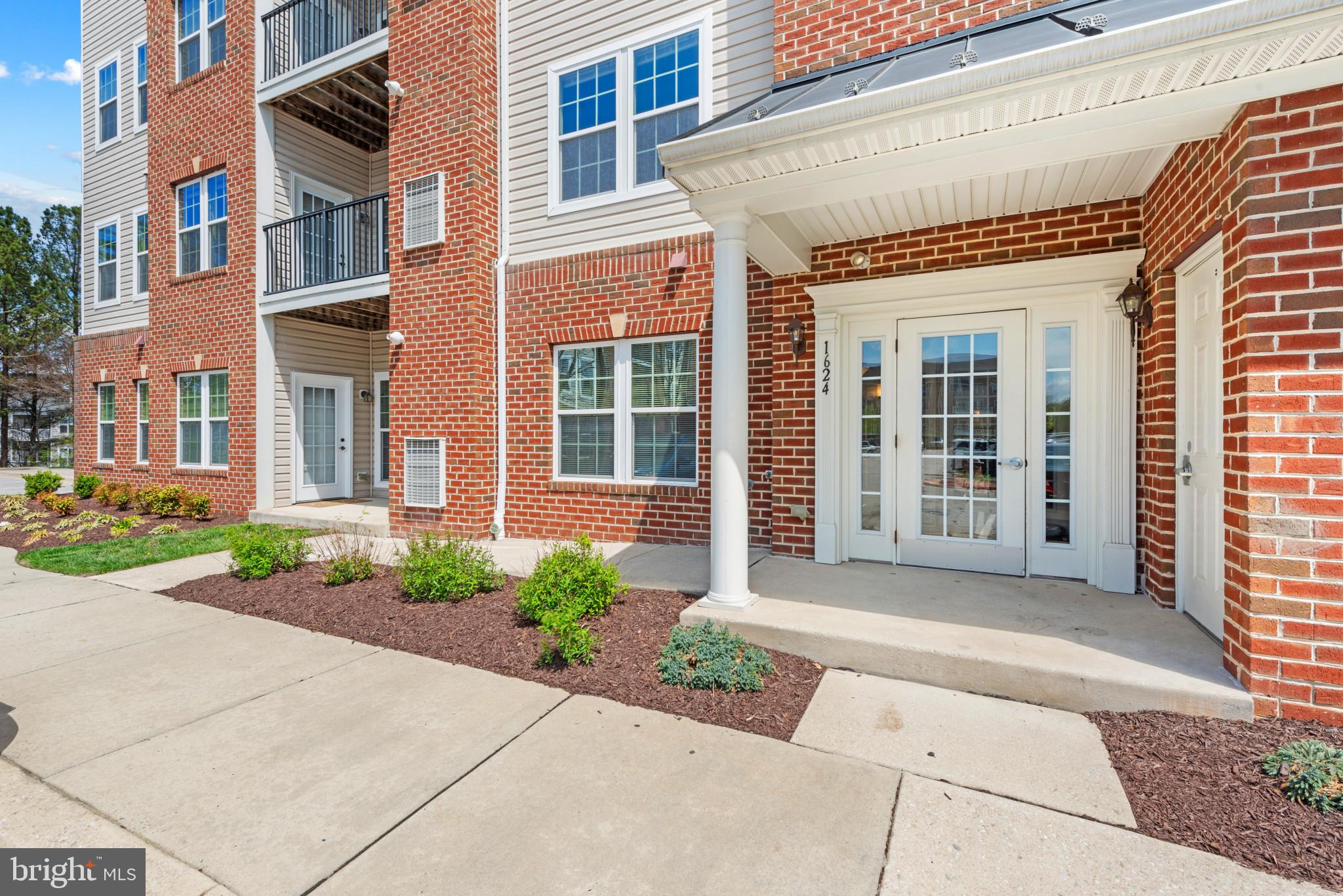 1624 Hardwick Ct #101