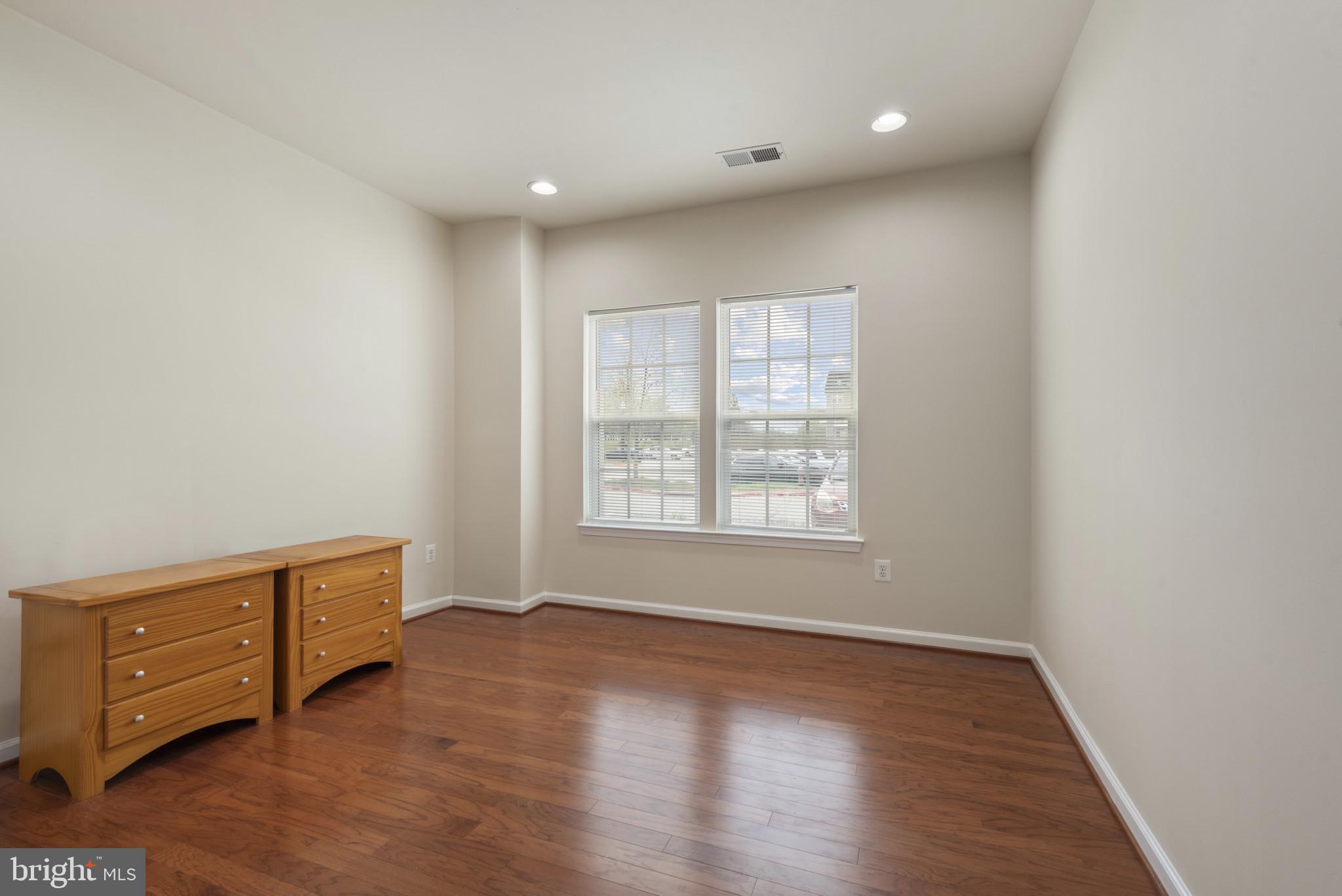 1624 Hardwick Ct #101