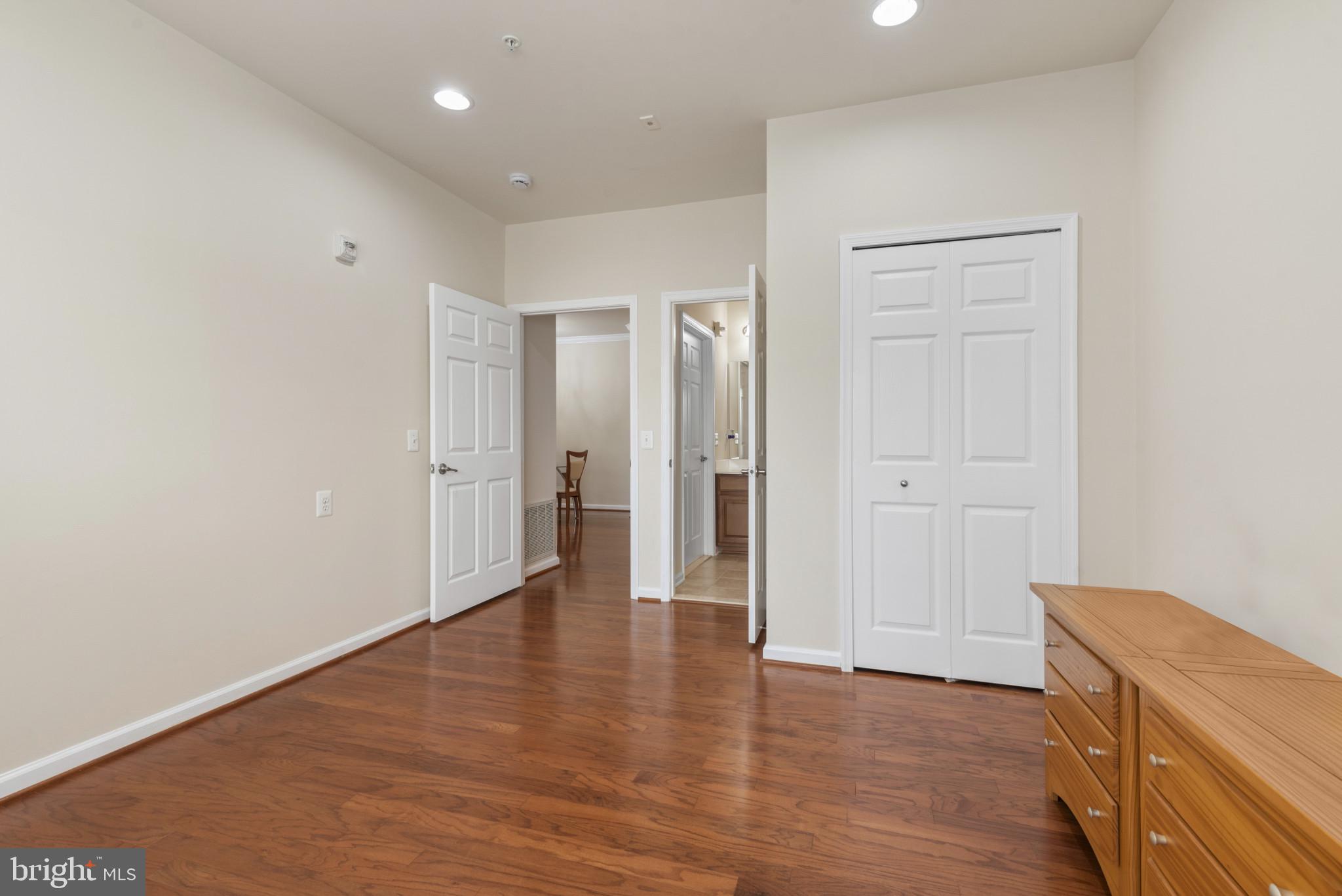 1624 Hardwick Ct #101