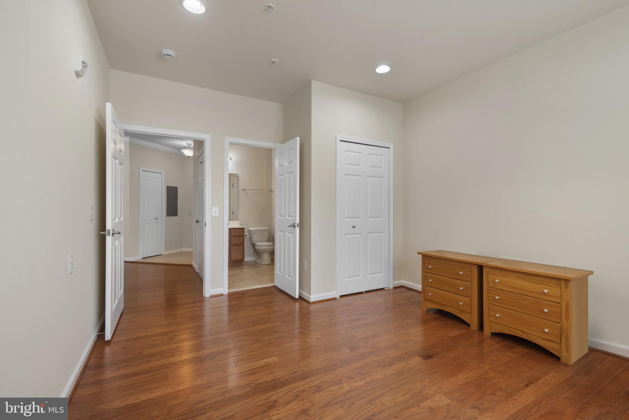 1624 Hardwick Ct #101