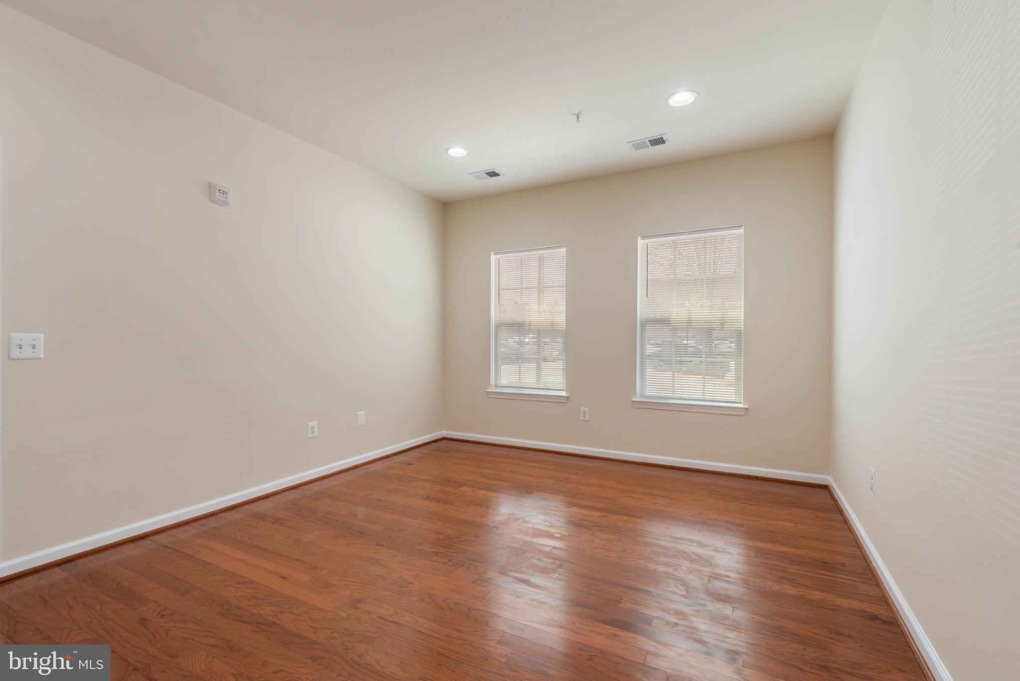 1624 Hardwick Ct #101